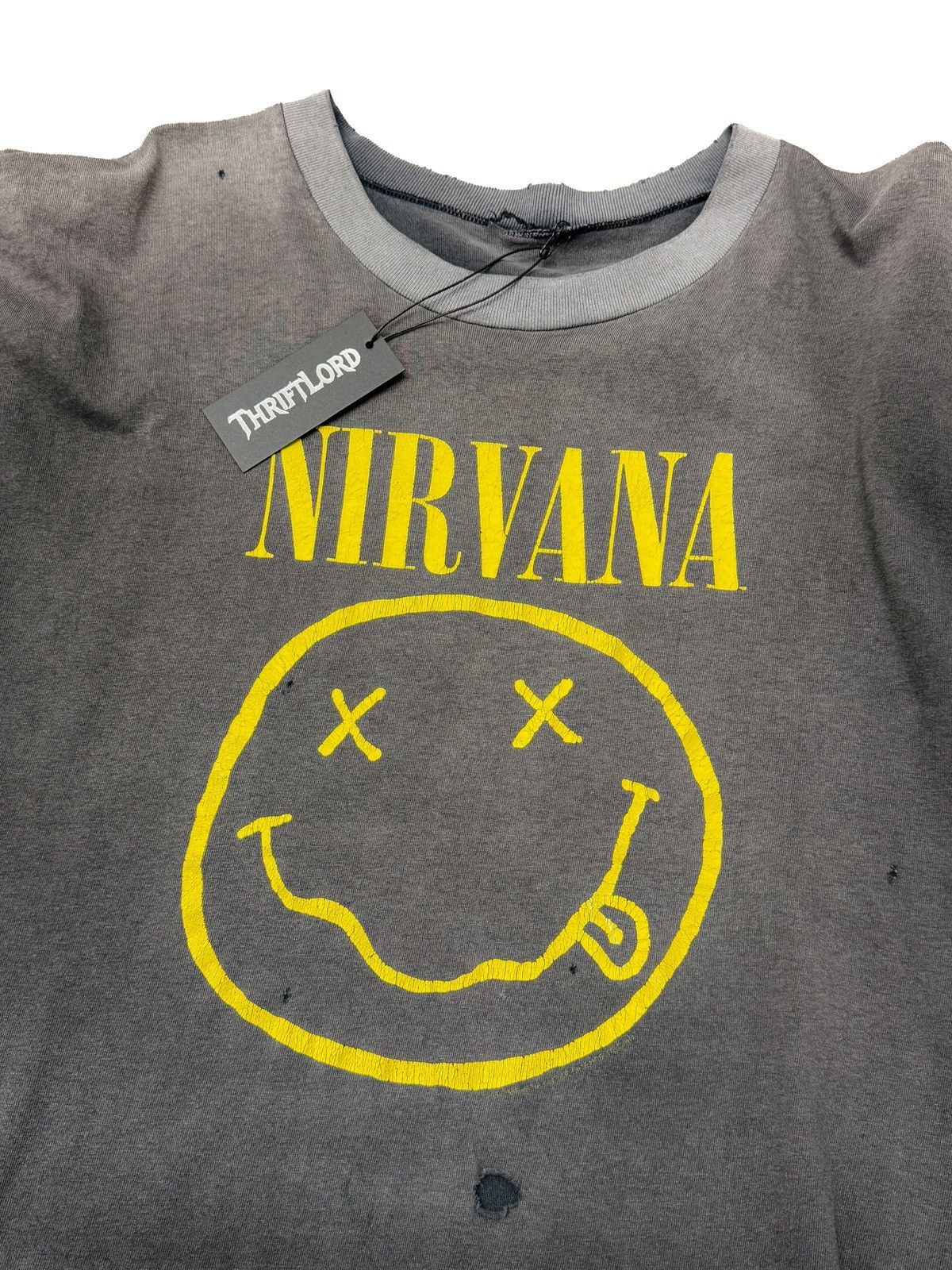 Band Tees × Designer × Vintage SMOKED 1992 Nirvana “Smiley” Nevermind Grunge Band T-Shirt Size US XL / EU 56 / 4 - 1 Thumbnail