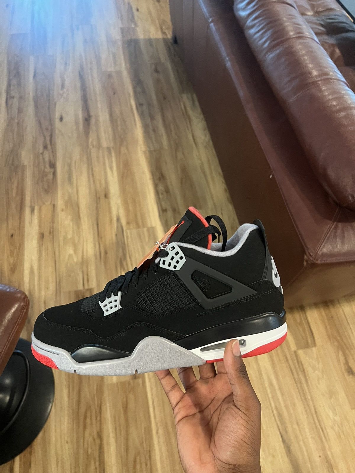 Jordan Brand Air Jordan 4 Bred 2019 Size US 10.5 / EU 43-44 - 2 Thumbnail