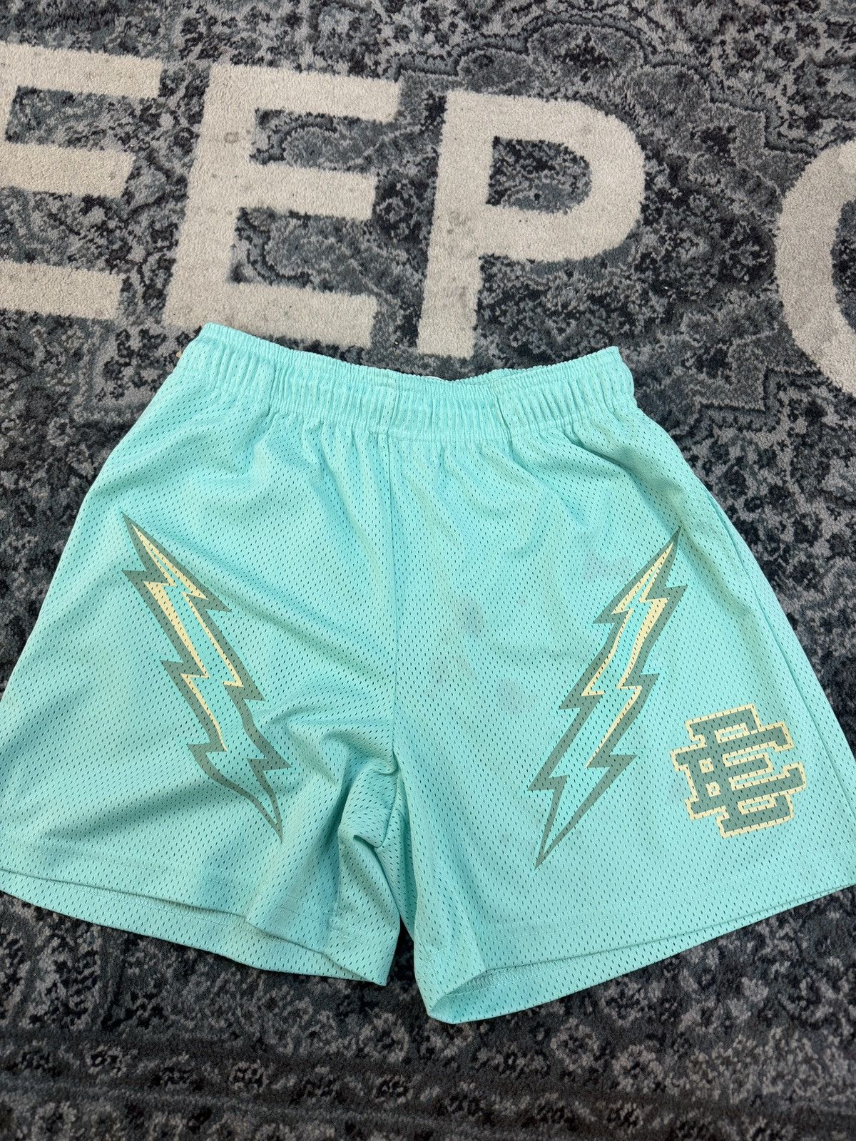 Eric Emanuel Eric Emanuel teal lightning shorts size xl Size US 36 / EU 52 - 1 Thumbnail