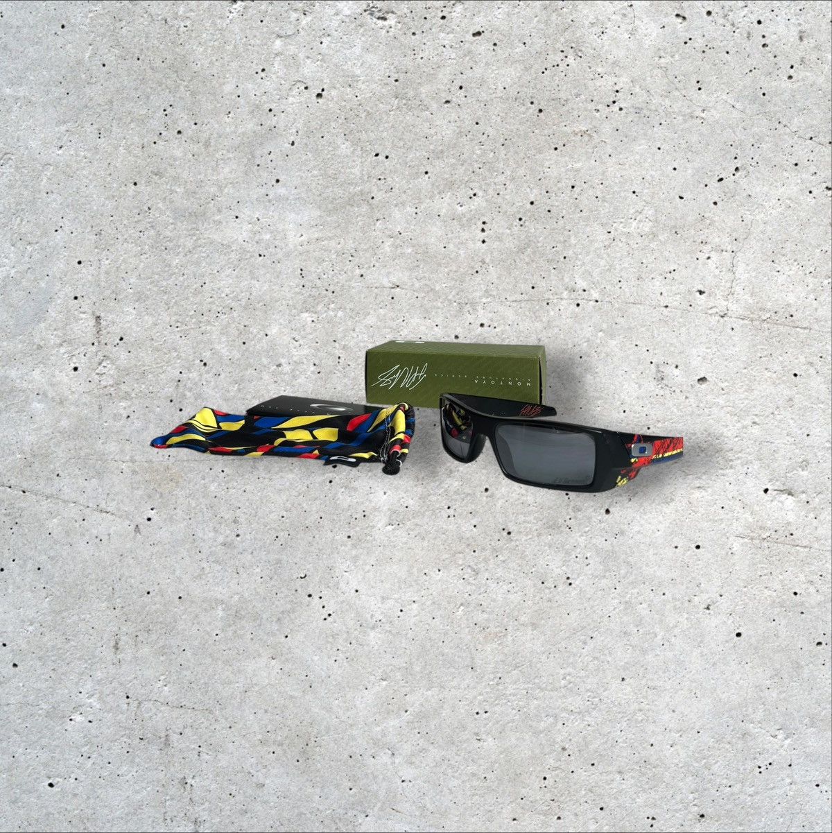 Oakley Oakley Signature Series Sunglasses –Limited Edition 🔥 Size ONE SIZE - 2 Thumbnail