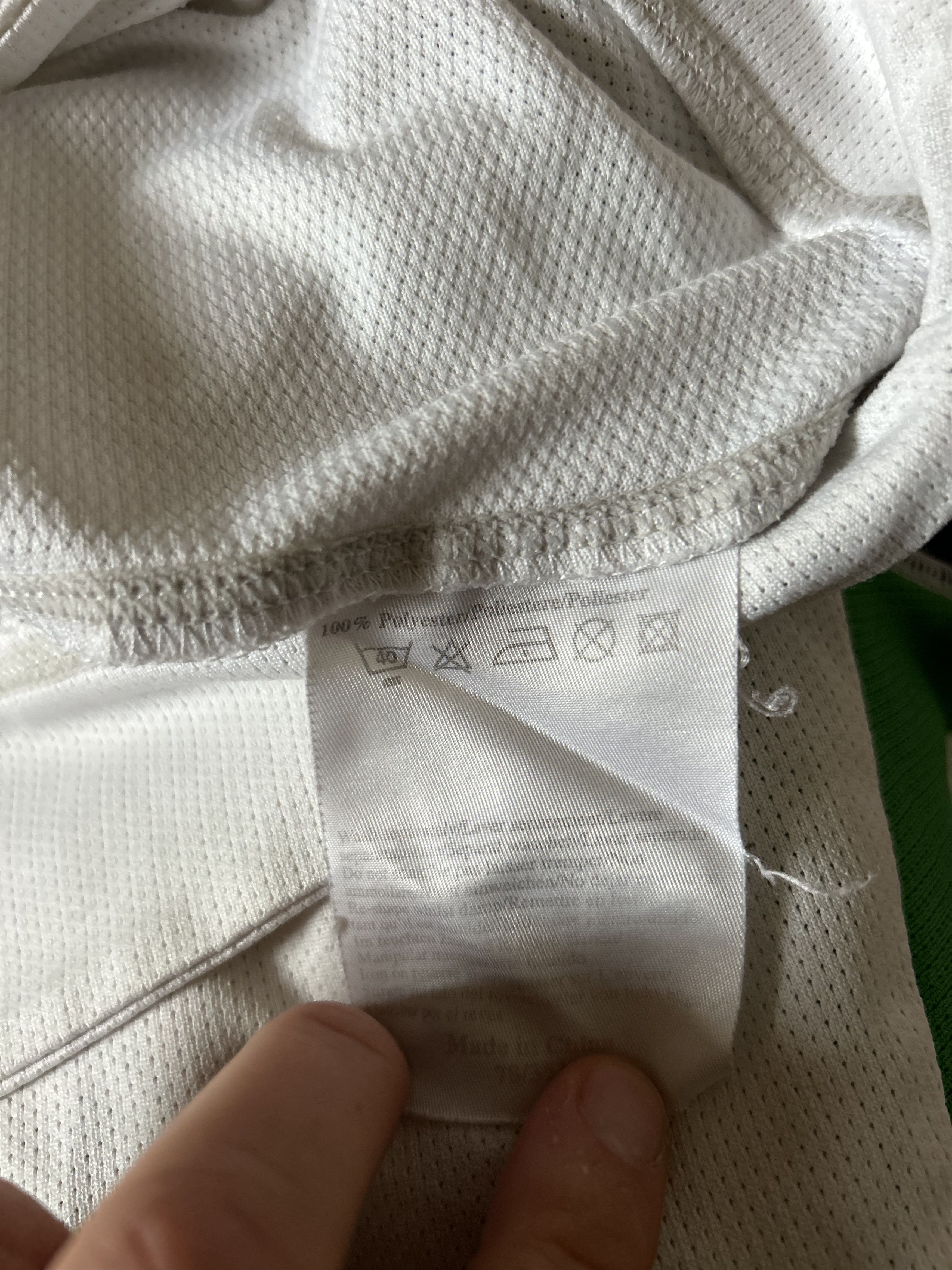 Umbro Vintage IRELAND - 2001 - 2002 - S - Umbro - UNIQUE Size US S / EU 44-46 / 1 - 8 Thumbnail