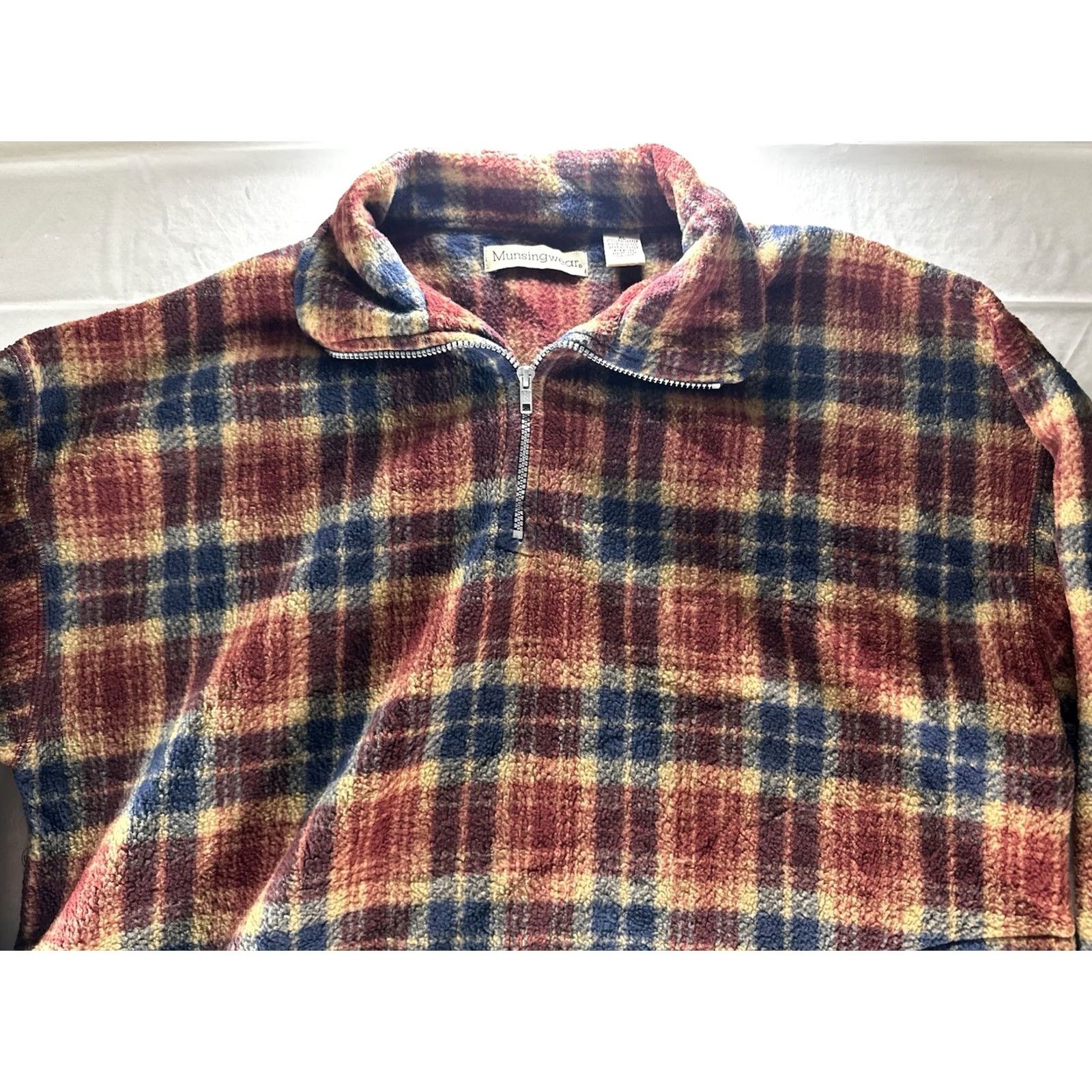Vintage VINTAGE Munsingwear Sweater Mens XL Red Plaid Fleece 1/4 Zip Pullover Wool? Size US XL / EU 56 / 4 - 3 Thumbnail