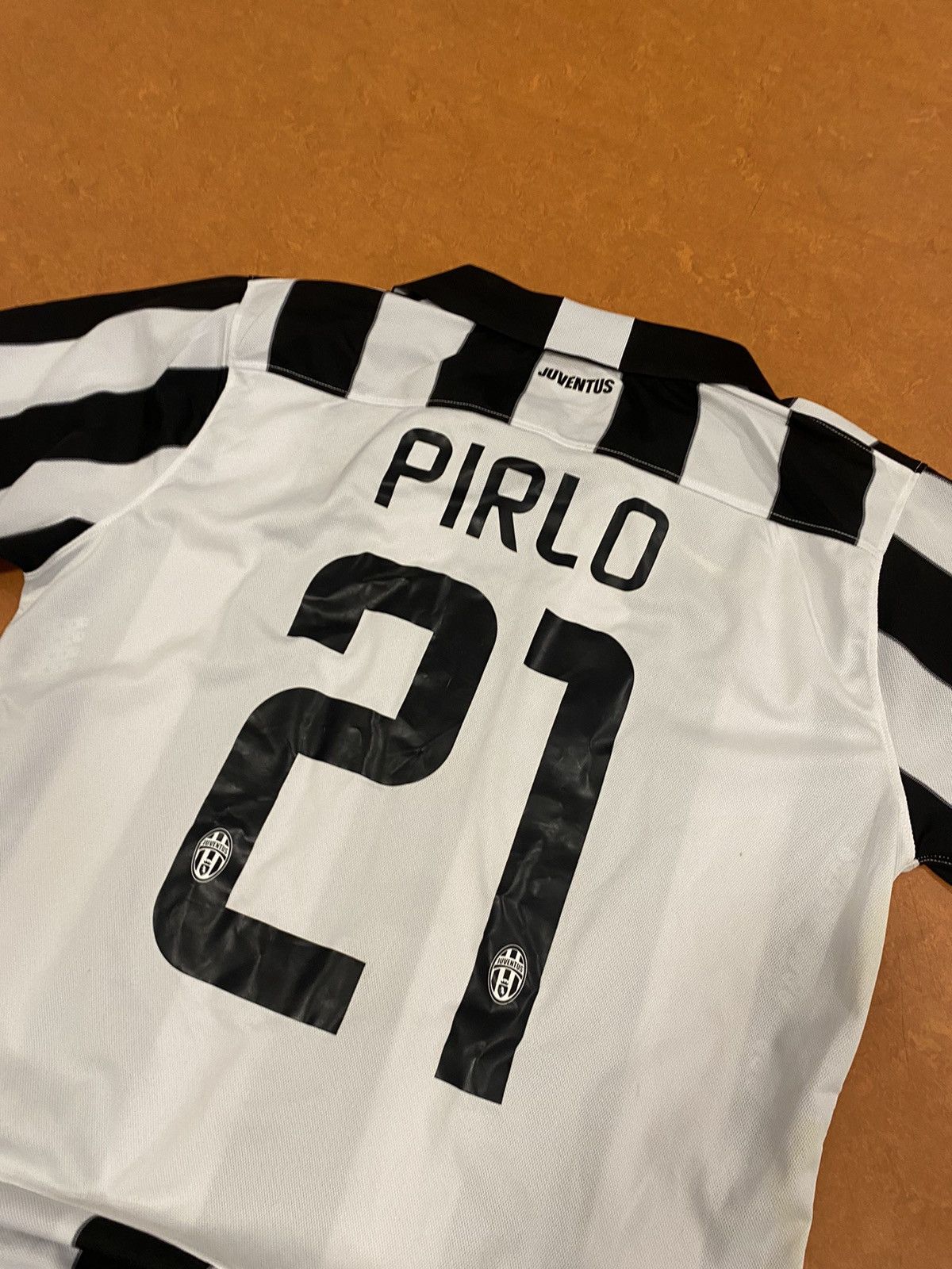 Nike × Vintage Nike Juventus Pirlo home t shirt 21 Italy Size US L / EU 52-54 / 3 - 6 Thumbnail