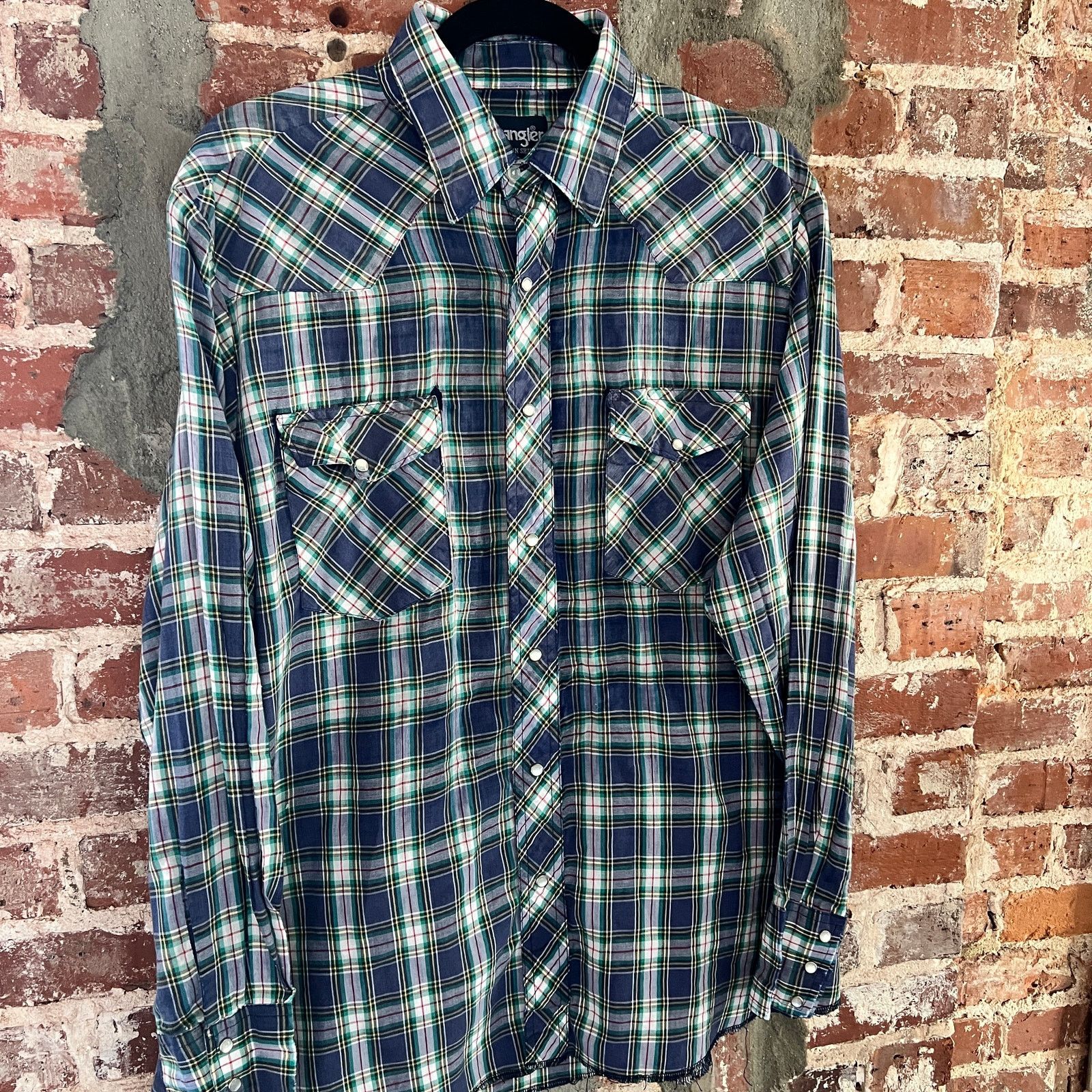 Wrangler VTG Wrangler Paper Thin Pearl Snap Western Shirt L 22x30 Size US L / EU 52-54 / 3 - 2 Thumbnail