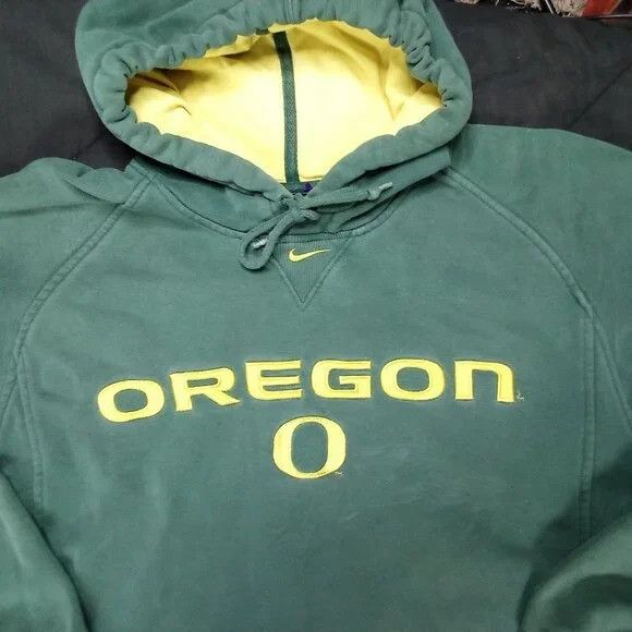 NCAA × Nike × Vintage Vintage Y2K Nike Oregon Ducks Hoodie Sweatshirt Mid Swoosh Size US M / EU 48-50 / 2 - 1 Thumbnail