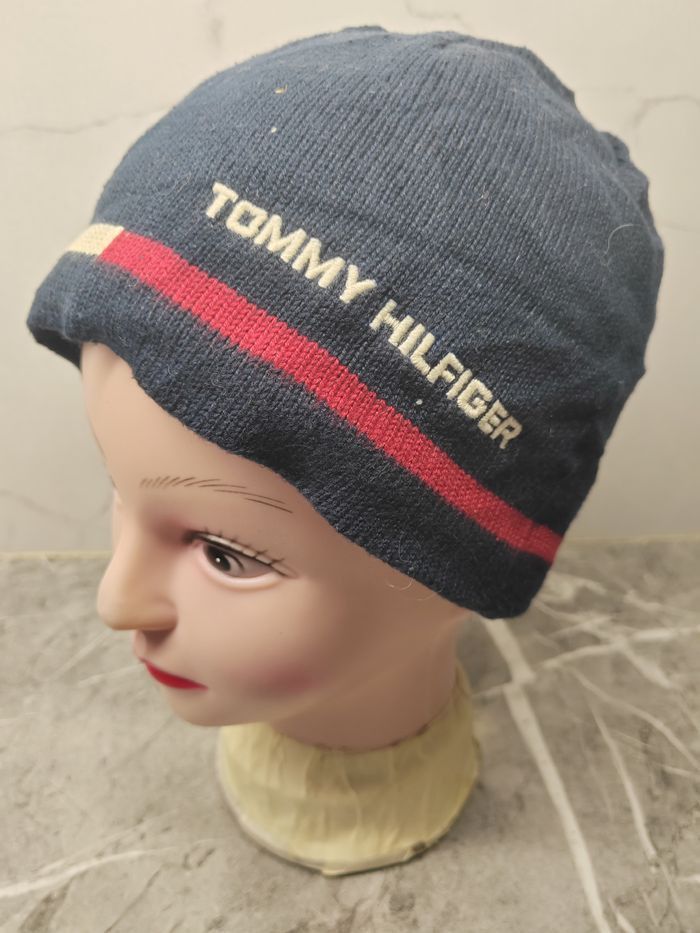Tommy Hilfiger Vintage Tommy Hilfiger Snowcap Beanie Size ONE SIZE - 1 Thumbnail