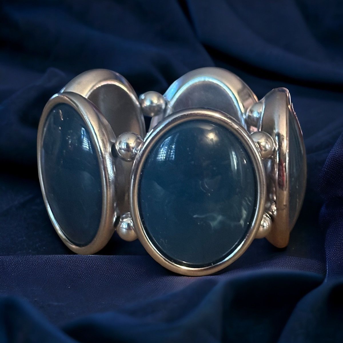 Other Chunky silver tone oval cabochon stone stretch bracelet Size ONE SIZE - 1 Thumbnail