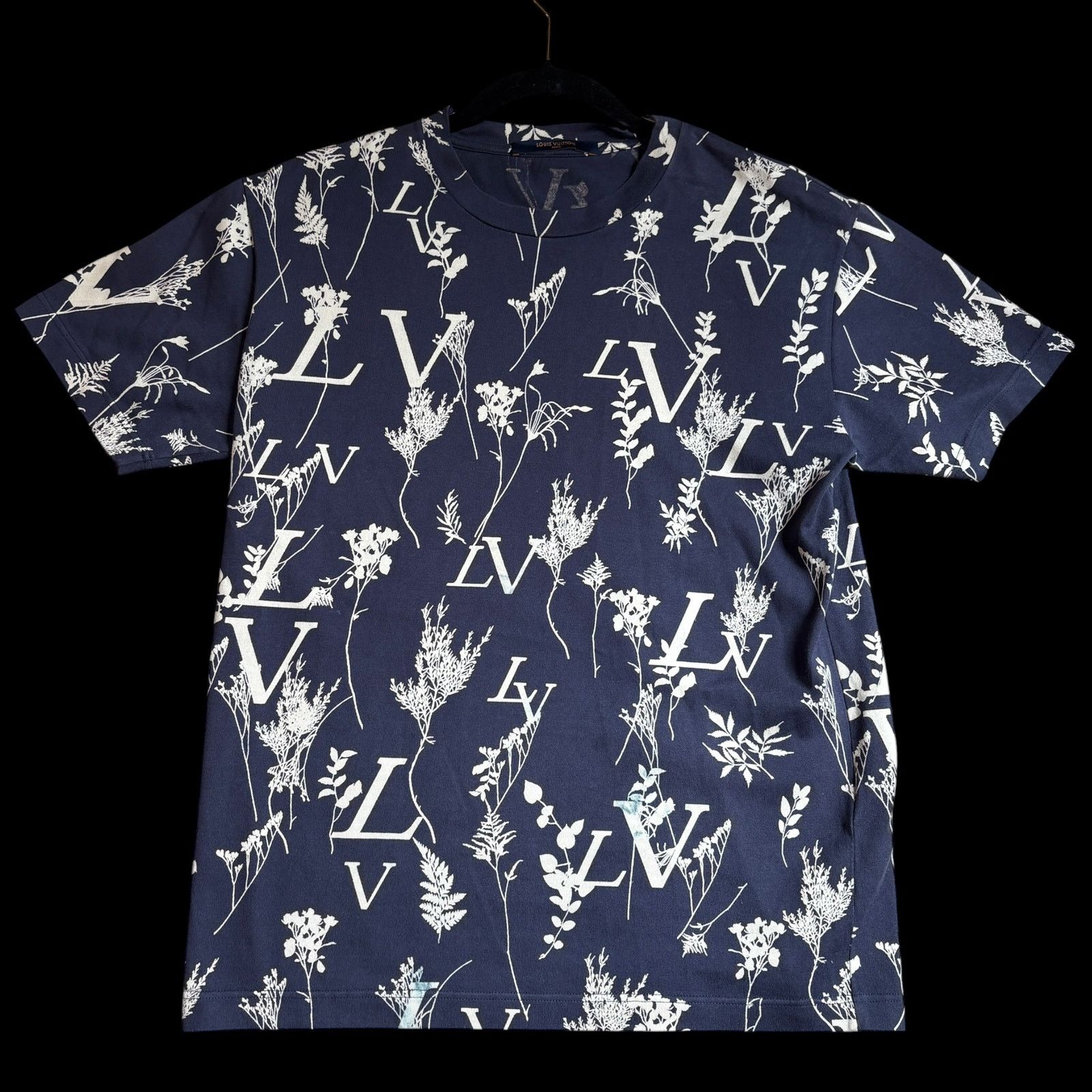 Louis Vuitton Louis Vuitton Floral Letter Print T-Shirt | Small Size US S / EU 44-46 / 1 - 1 Thumbnail