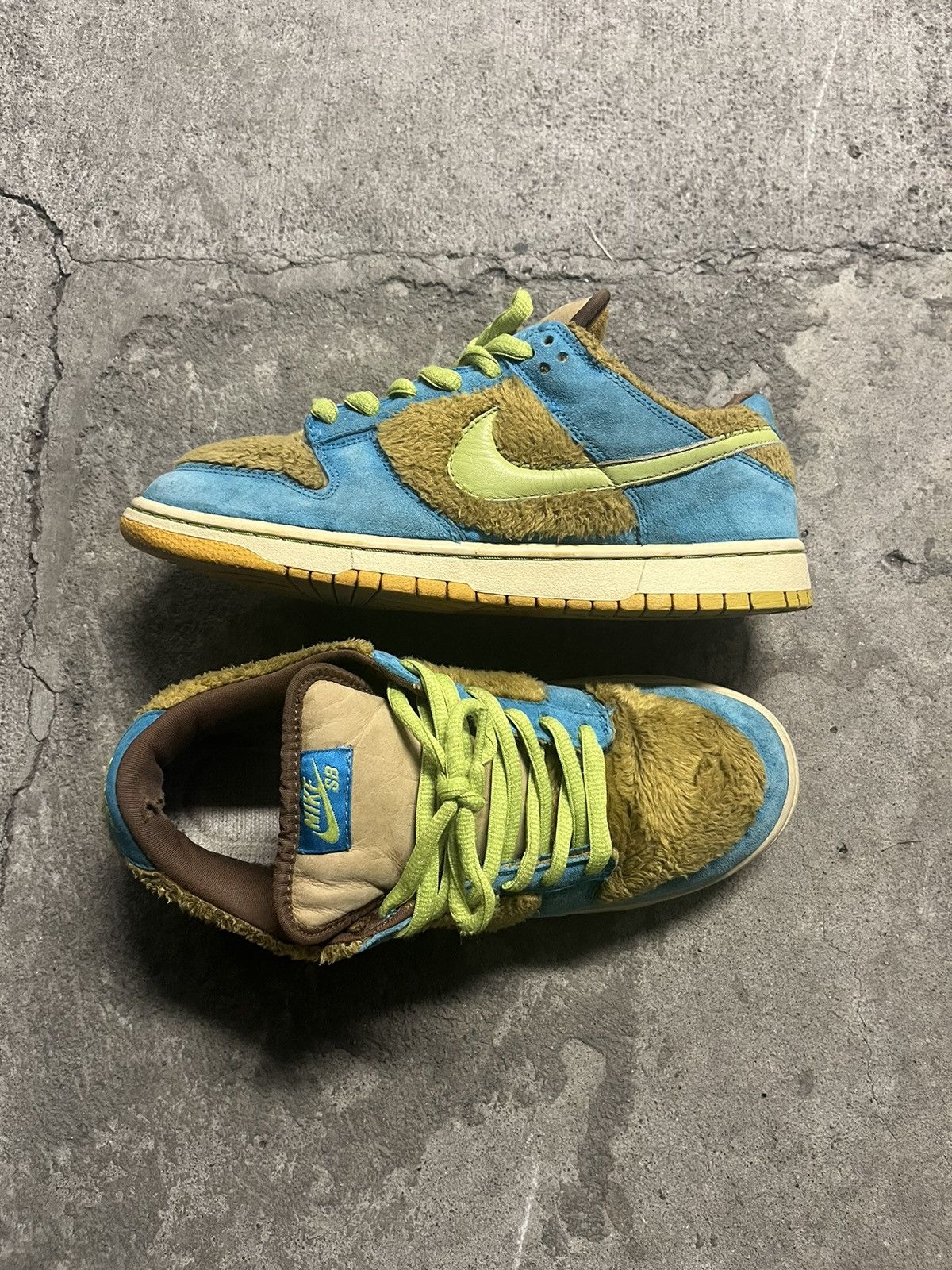 Nike 2006 Nike SB Dunk Low “Baby Bear” Size US 10 / EU 43 - 3 Thumbnail