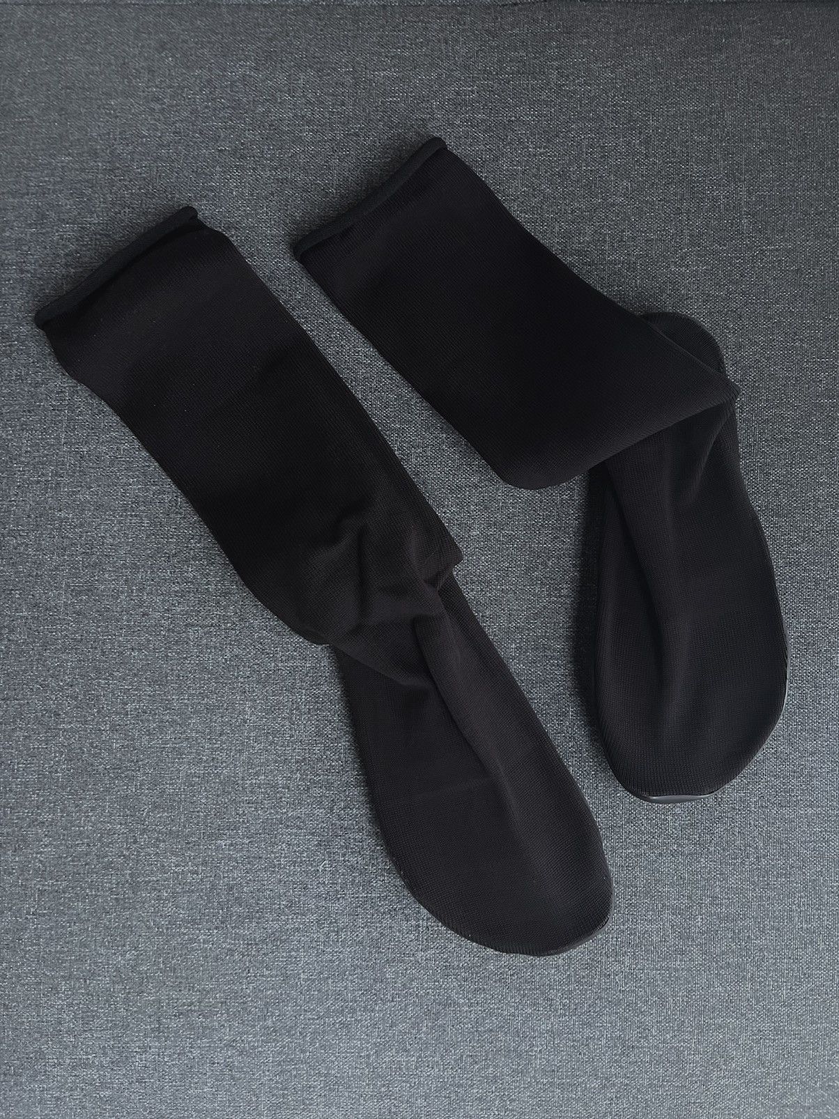 Yeezy YEEZY PODS SIZE 2 Size US 10 / EU 43 - 5 Thumbnail