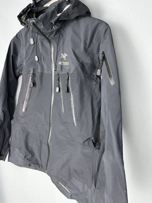 Arc'Teryx Rare Arctery Gore Tex XCR jacket 00s Y2K Gorpcore Grailed