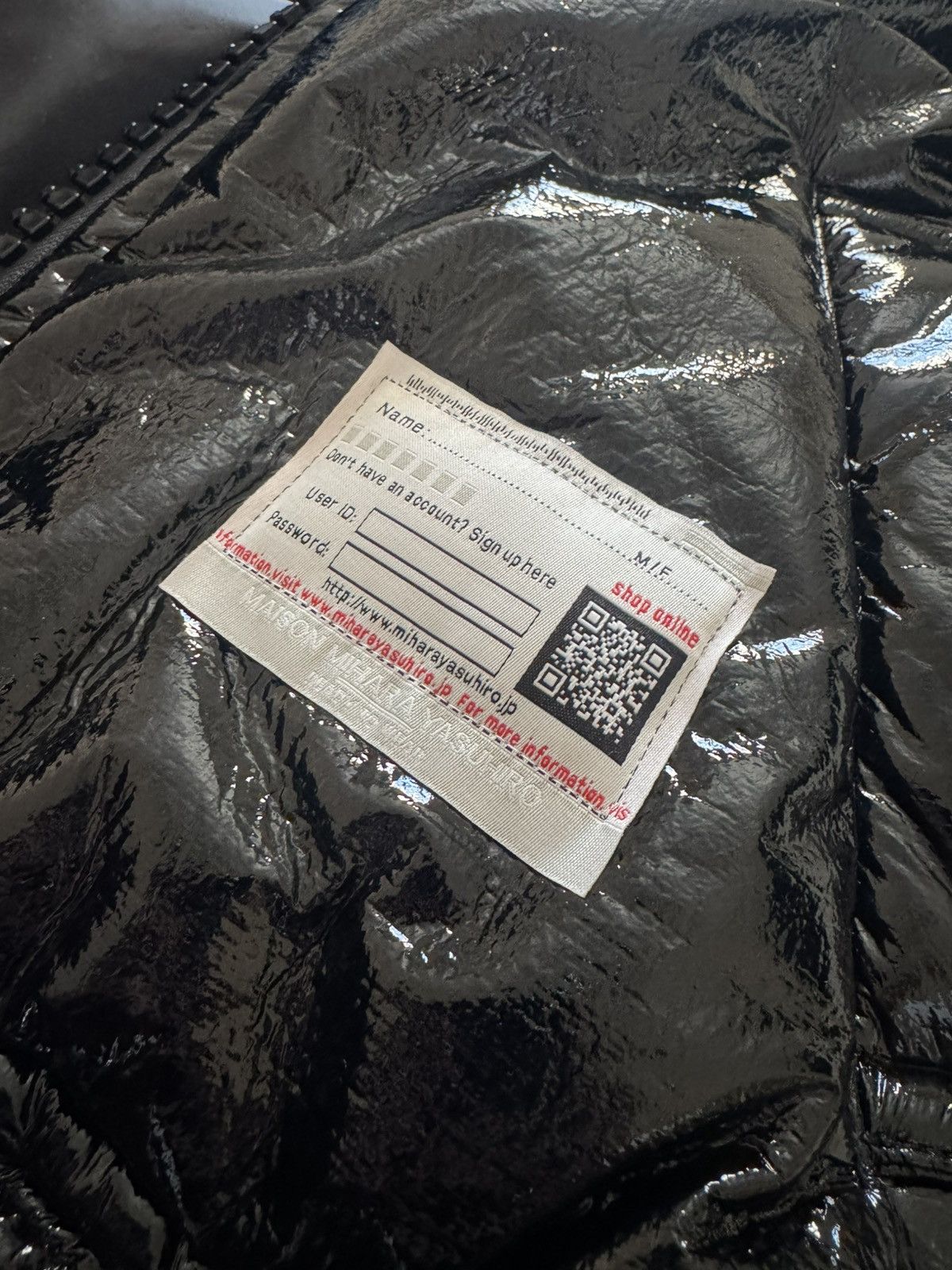 Maison MIHARA YASUHIRO Maison Mihara-Black Fake Enamel Puffer Jacket Size US S / EU 44-46 / 1 - 8 Thumbnail