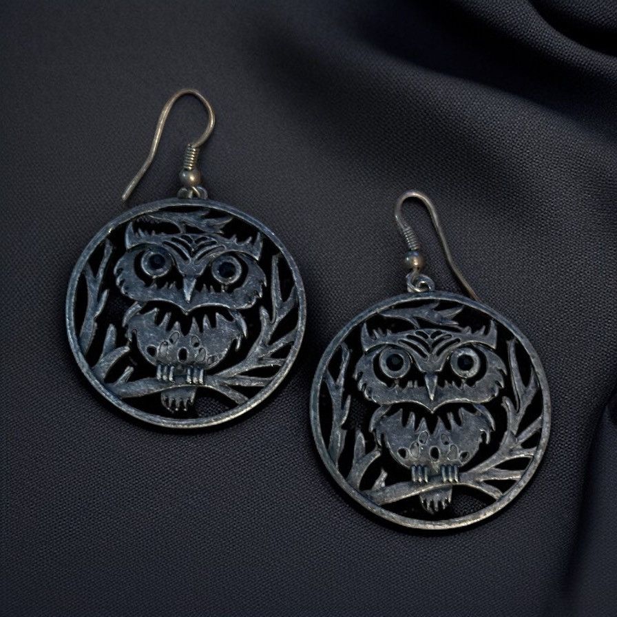 Other Silver tone filigree owl hoop earrings Size ONE SIZE - 1 Thumbnail