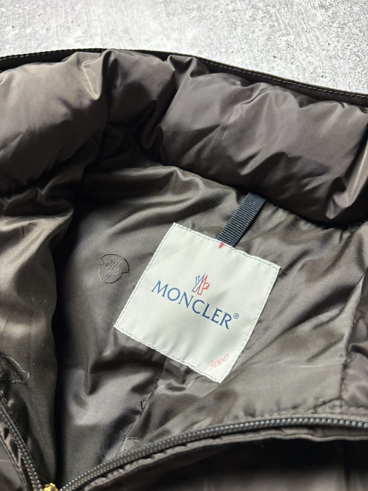 Moncler Moncler Vintage Metal Logo Belt Jacket Size XS / US 0-2 / IT 36-38 - 14 Thumbnail