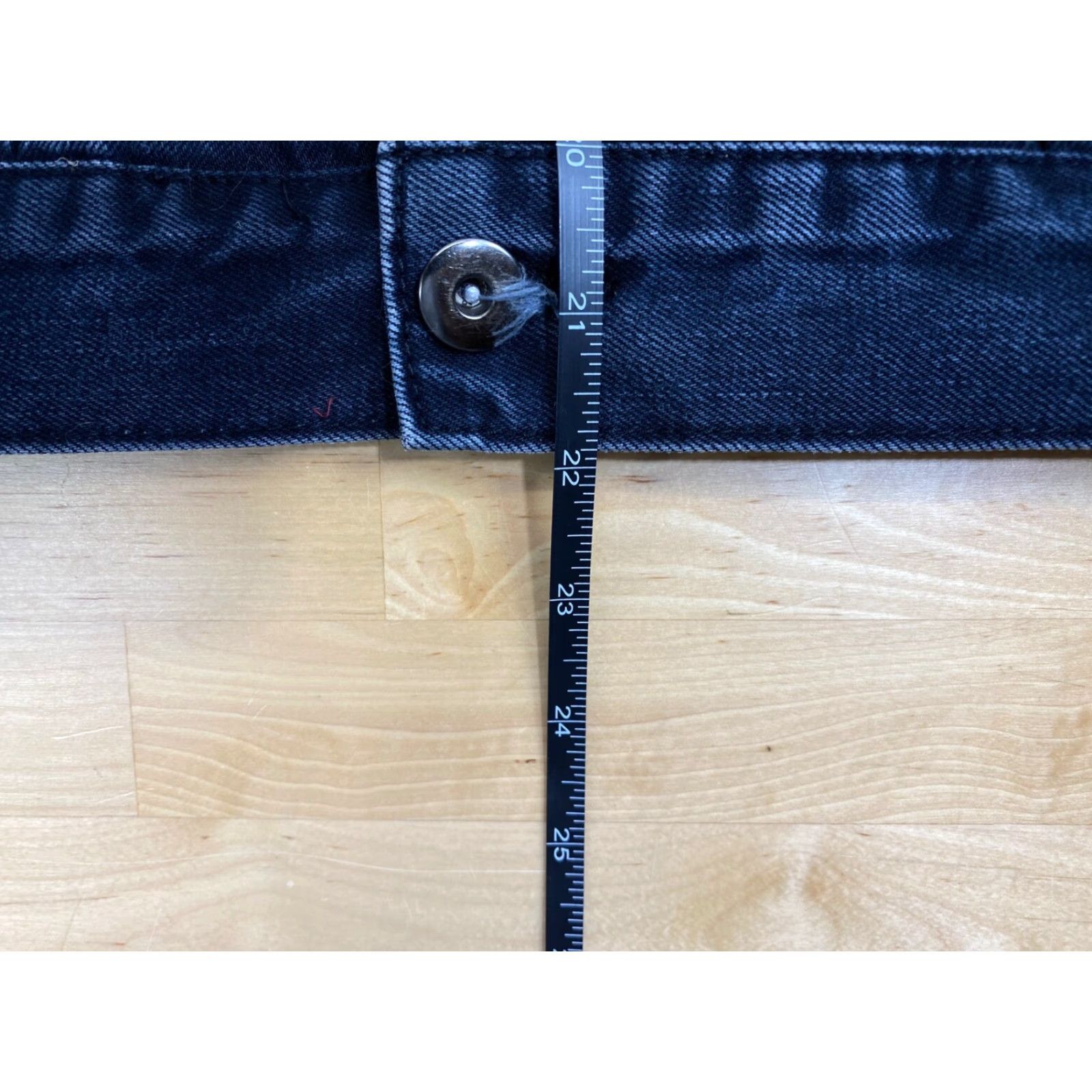 Forever 21 FOREVER 21 Denim Jacket Sleeveless XL Black Patches Stitches DISTRESS #2320 Women Casual Biker Denim Jacket Sleeveless XL Black Stitch Logo 90s? Size XL / US 12-14 / IT 48-50 - 5 Thumbnail