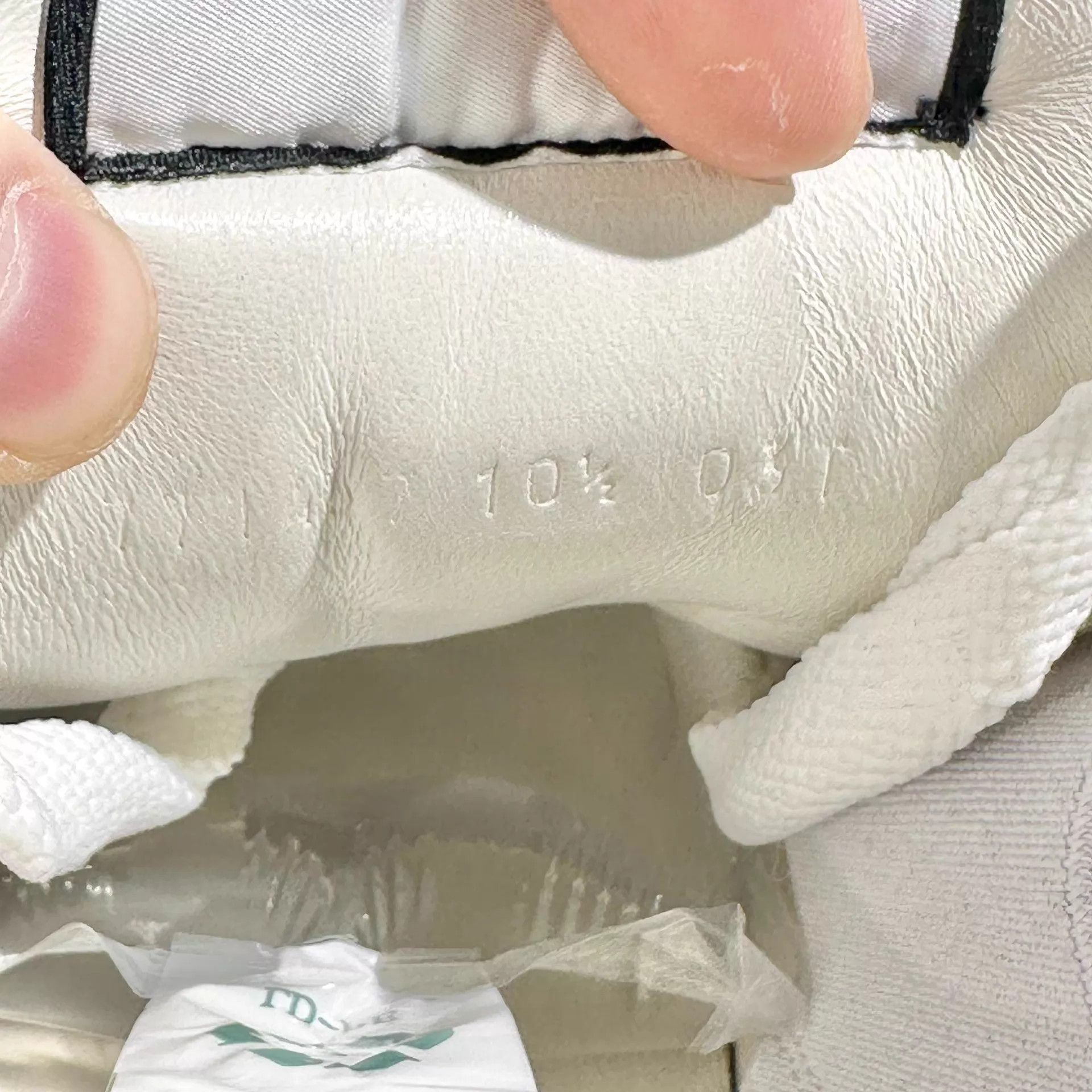 Gucci Gucci Screener White Green 44.5 EU LNIB Size US 11.5 / EU 44-45 - 6 Thumbnail