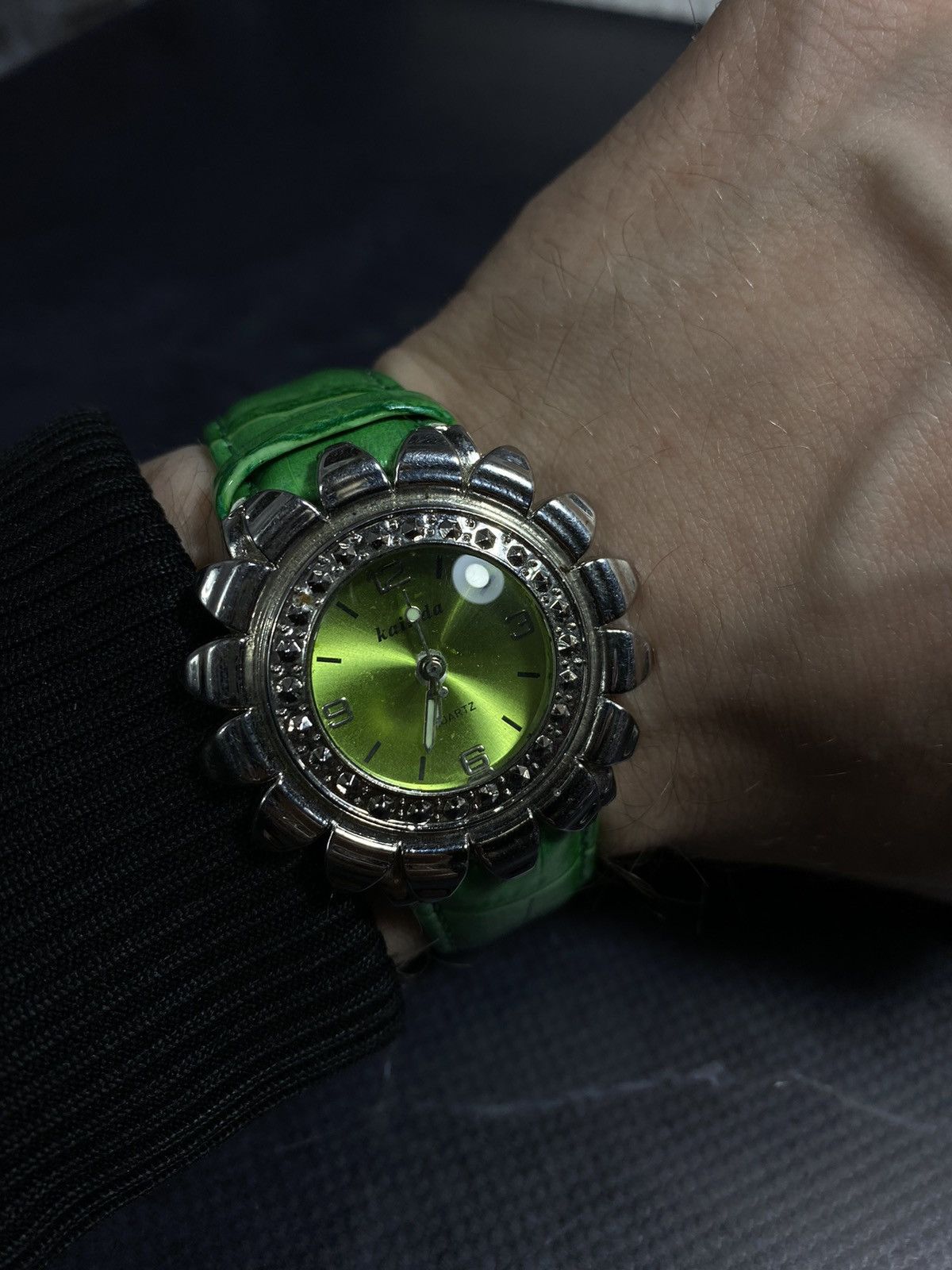 Hysteric Glamour Vintage 00s Classic Wristwatch | Retro Aesthetic Size ONE SIZE - 3 Thumbnail