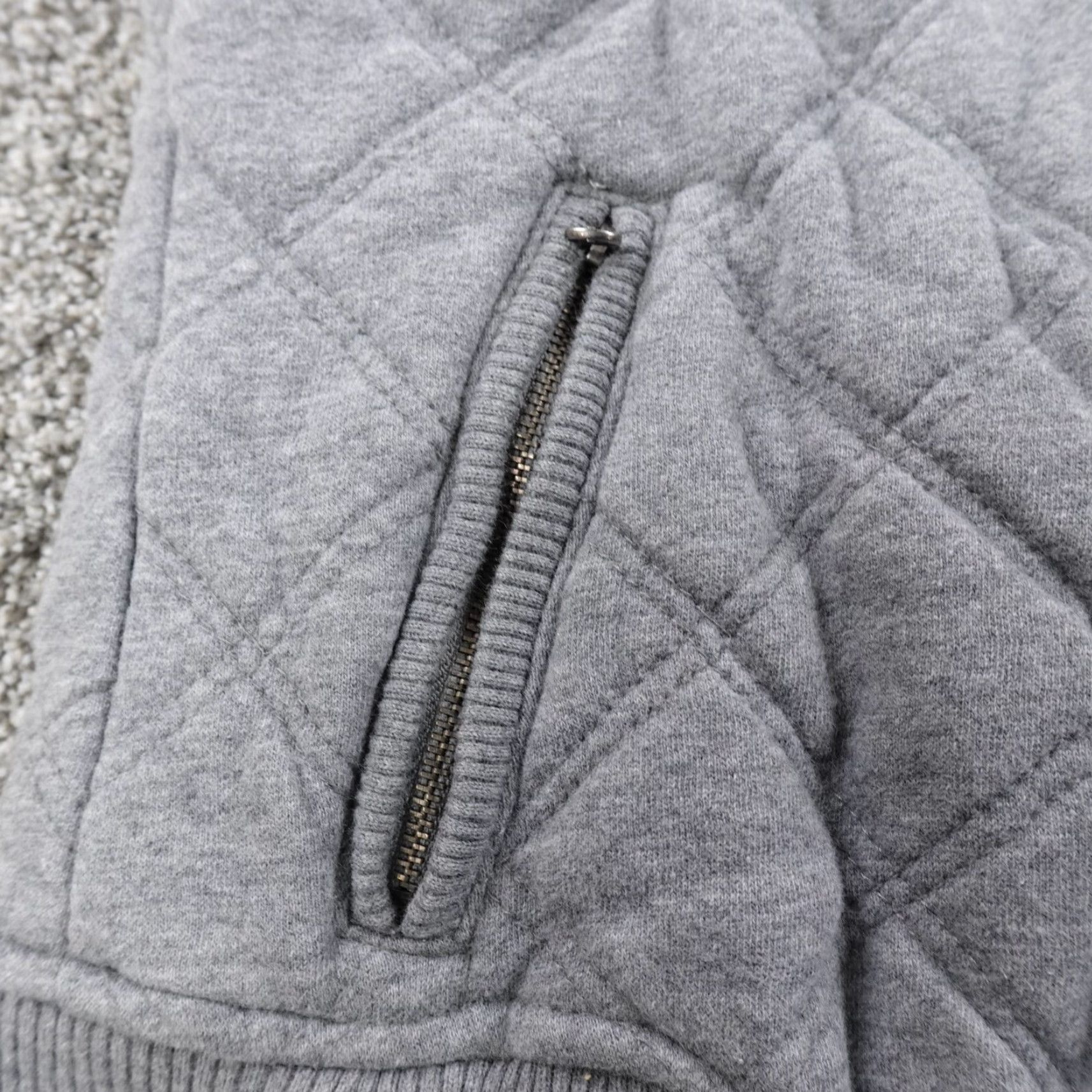 Vintage Aéropostale Vest Women Small Gray Quilted Jacket Zip Coat Preppy Outdoor Ladies Size S / US 4 / IT 40 - 3 Thumbnail