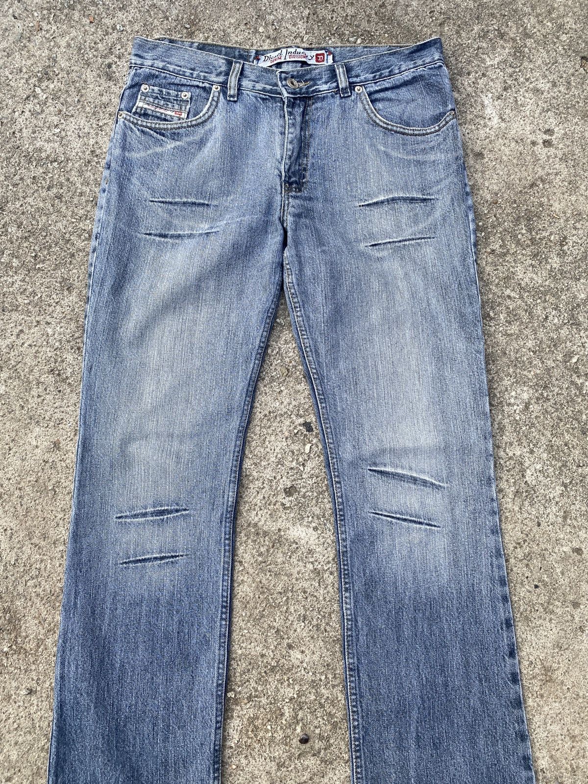 Diesel Vintage 90’s Diesel Industry Open Logo Back Pocket Jeans Size US 30 / EU 46 - 4 Thumbnail