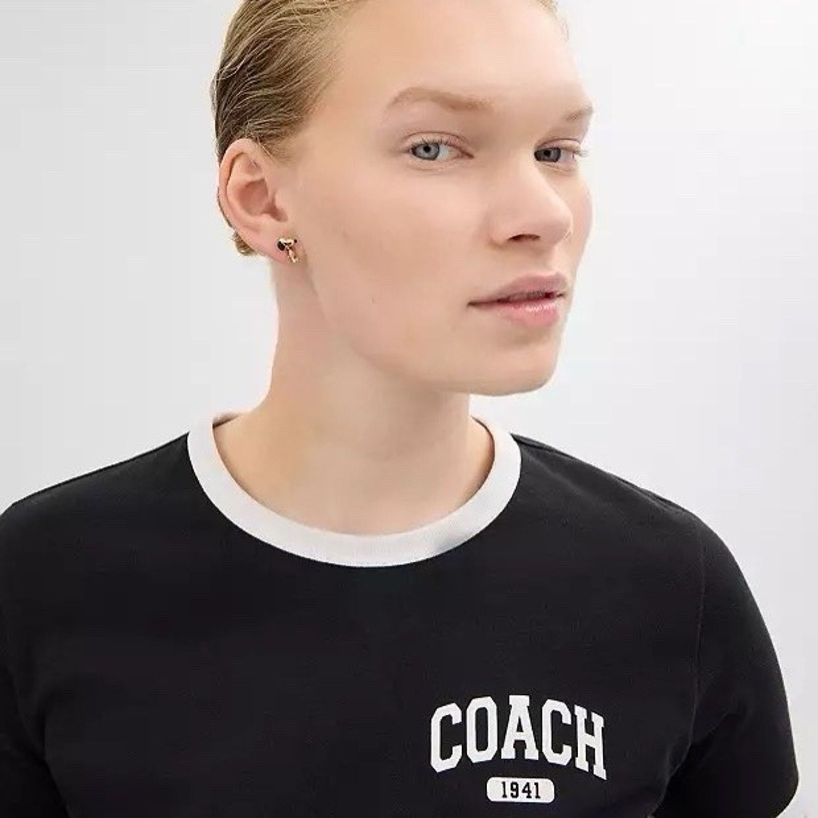Coach NWT Limited Coach X Peanuts Snoopy Stud Earrings CCA49 Size ONE SIZE - 5 Thumbnail