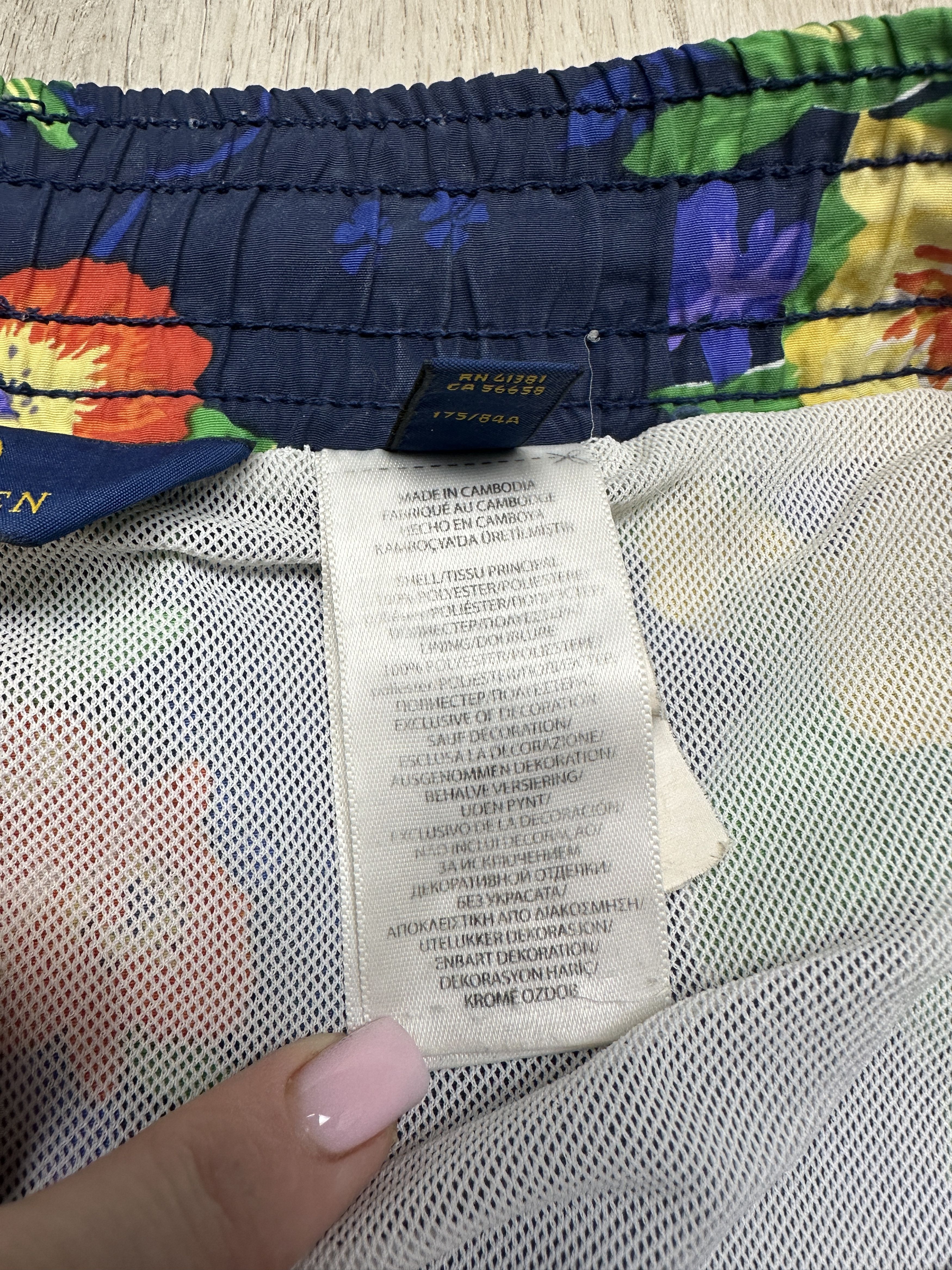 Polo Ralph Lauren Polo Ralph Lauren Mens Floral Print Shorts Size US 32 / EU 48 - 4 Thumbnail
