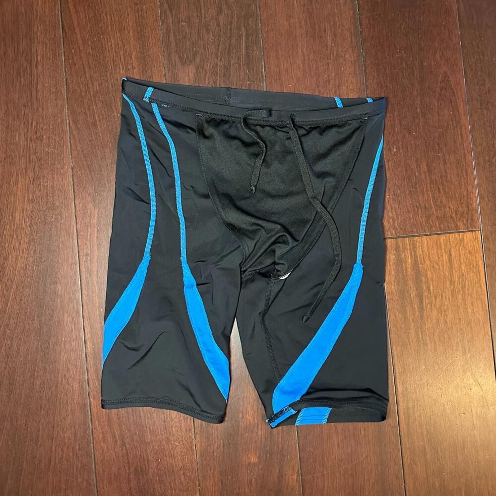 Charles Tyrwhitt TYR Men’s Swim Jammer – Black with Blue Accents – Size M/L Size US 32 / EU 48 - 7 Thumbnail