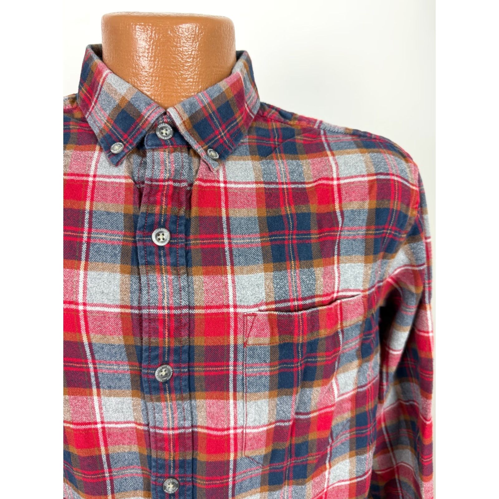 Eddie Bauer Eddie Bauer Flannel Shirt Men Medium Gray Red Navy Plaid Heavy Cotton Relaxed Button-Up" Size US M / EU 48-50 / 2 - 3 Thumbnail