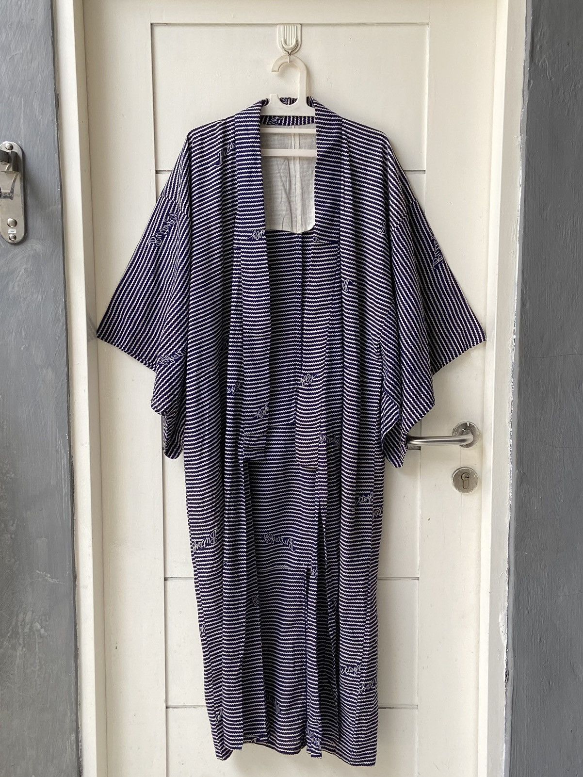 Designer × Japanese Brand BUTTERFLY Motive Kimono Size US M / EU 48-50 / 2 - 7 Thumbnail