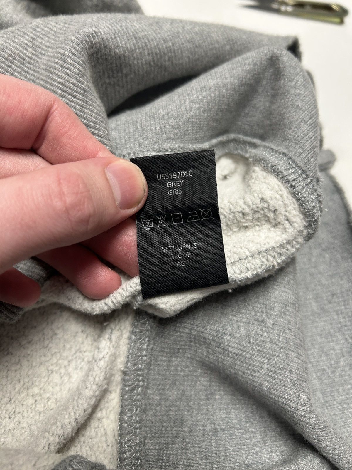 Vetements SS2019 Augmented Reality Cartoon Zoo Hoodie Size US S / EU 44-46 / 1 - 12 Thumbnail