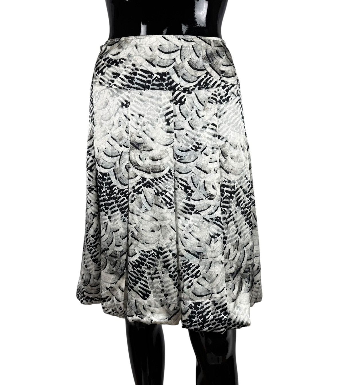 Other Marc Cain Silk Printed Pleated Skirt size 4 Size 36" / US 14 / IT 50 - 1 Thumbnail