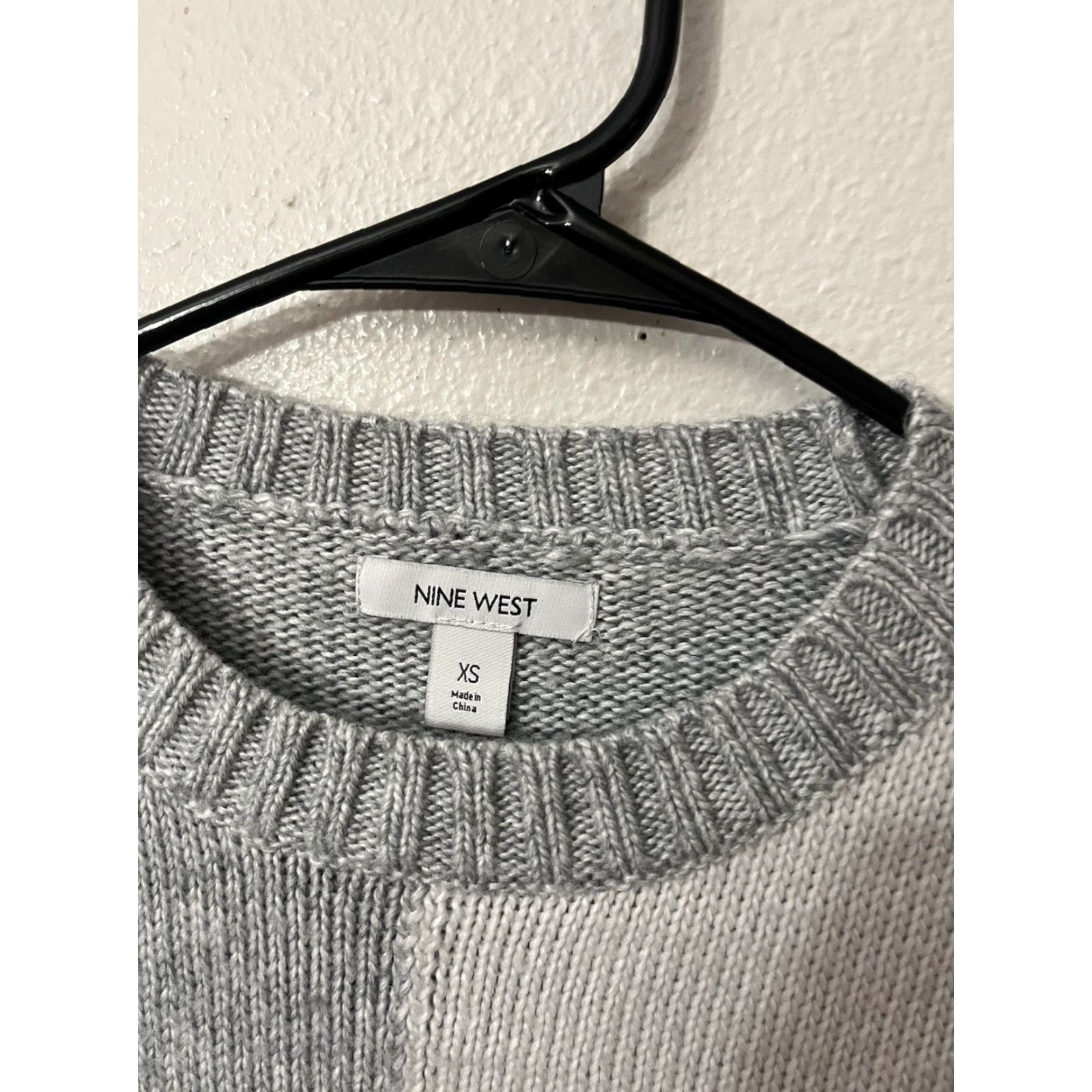 Nine West Nine West Women Gray White Color Block Pullover Sweater Size XS Soft Knit Long Sleeve Casual Size XS / US 0-2 / IT 36-38 - 2 Thumbnail