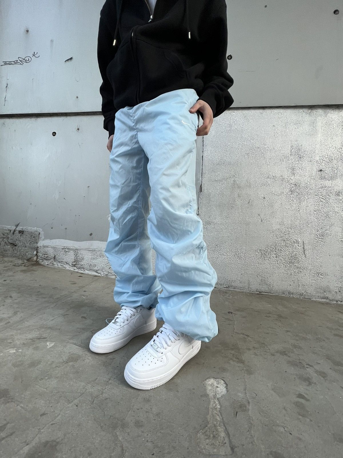 Nike Vintage Nike Pants Joggers Baby Blue Size US 30 / EU 46 - 14 Thumbnail