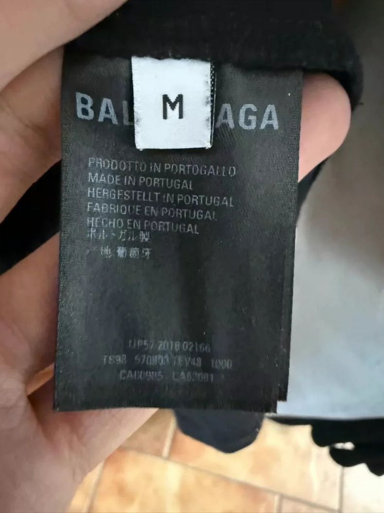 Balenciaga Balenciaga Lock Short Sleeve Size US M / EU 48-50 / 2 - 4 Thumbnail