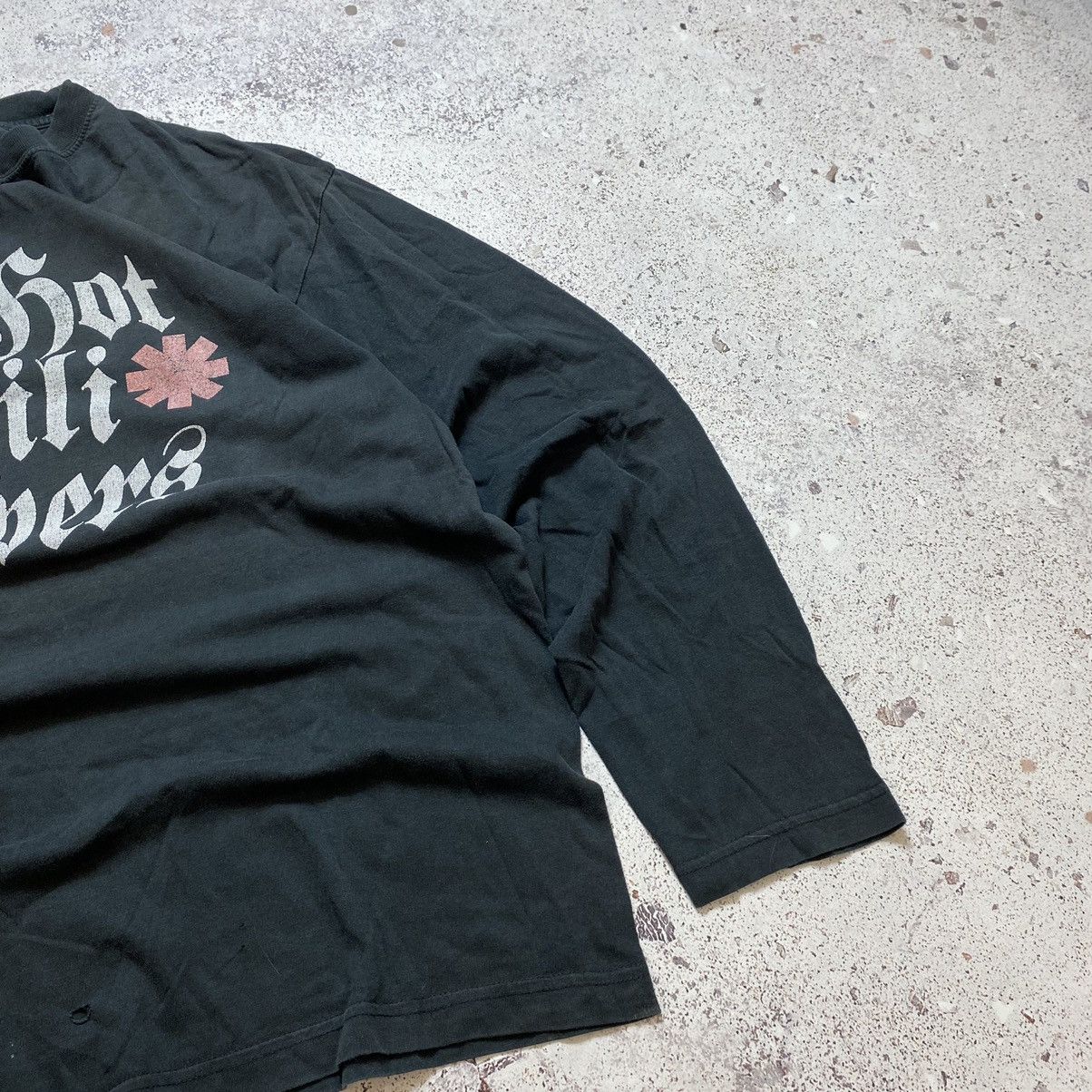 Band Tees Vintage 90s Red Hot Chili Peppers Long Sleeve Big Logo Y2K Size US L / EU 52-54 / 3 - 7 Thumbnail