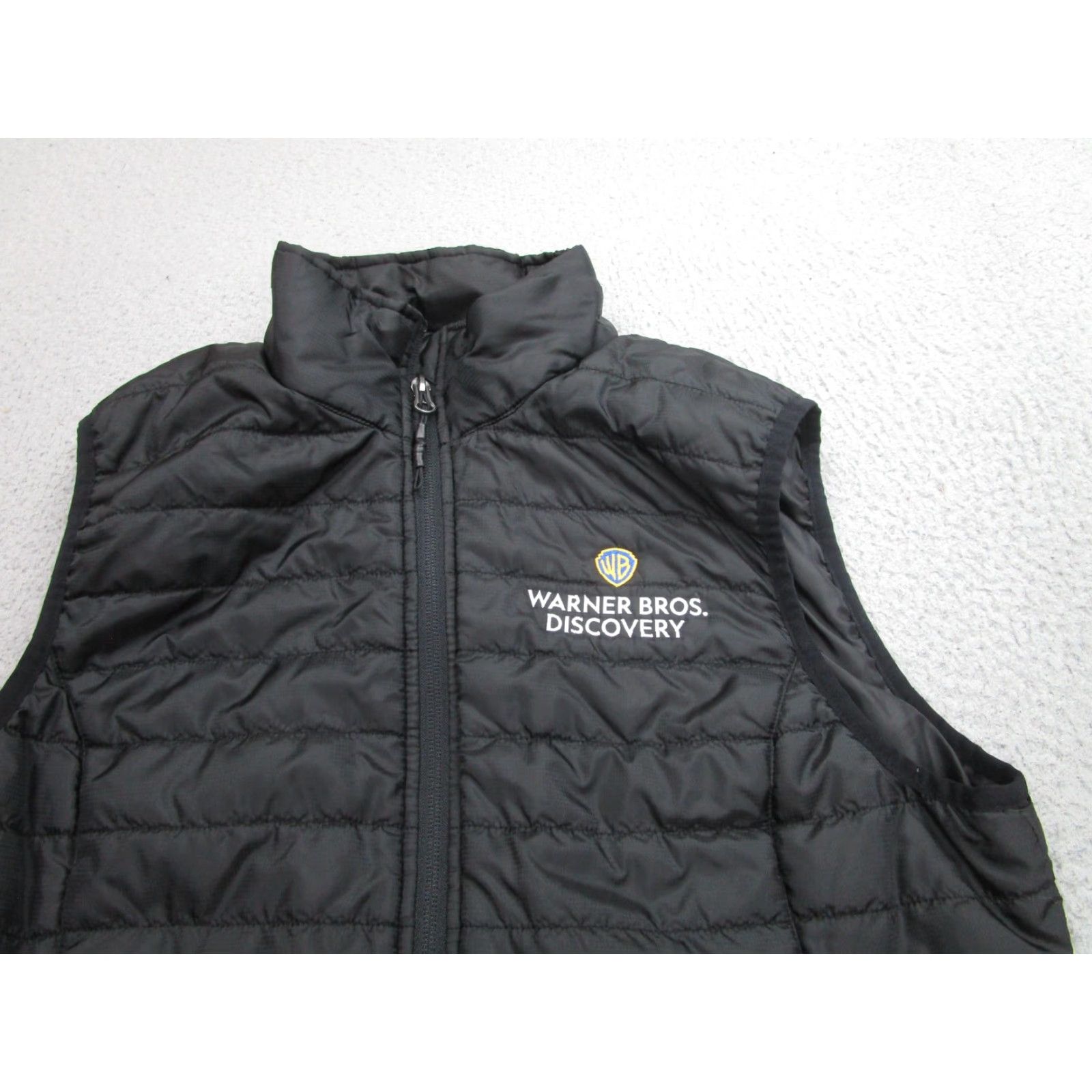 Port Authority Port Authority Vest Womens Large Black Warner Bros Discovery Quilted Puffer Logo Size L / US 10 / IT 46 - 2 Thumbnail
