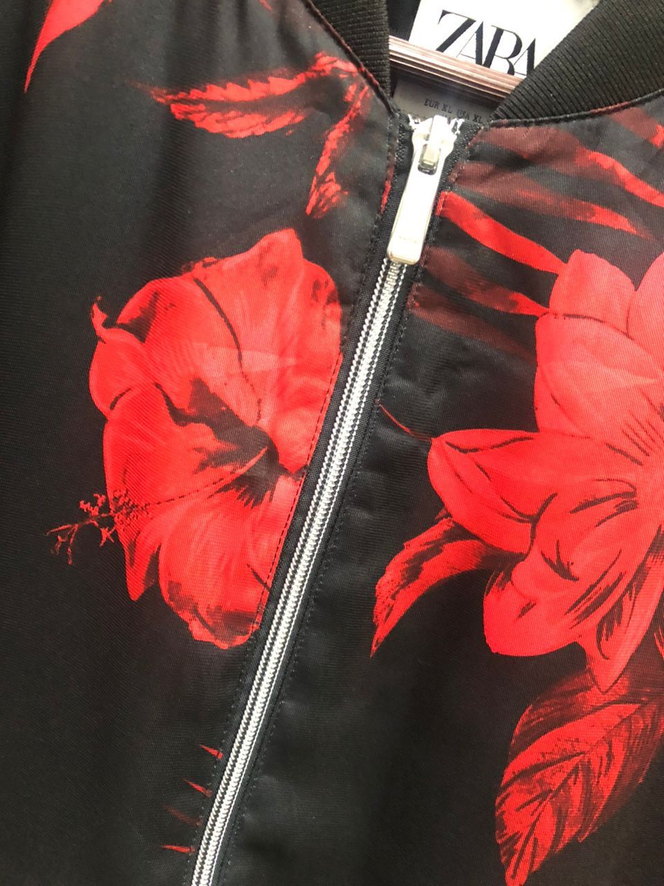 Vintage Zara Jacquard Jacket Bomber Varsity black red flora Size US XL / EU 56 / 4 - 8 Thumbnail