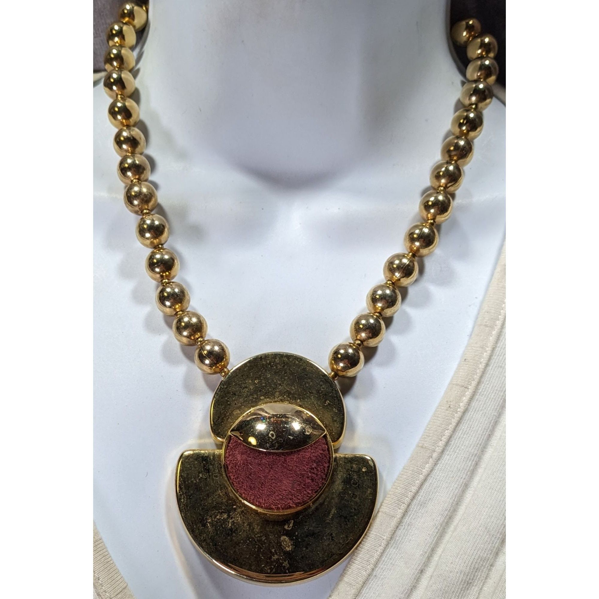 Other Vintage Retro Chunky Gold-Tone Beaded Necklace With Bold Pen Size ONE SIZE - 5 Thumbnail