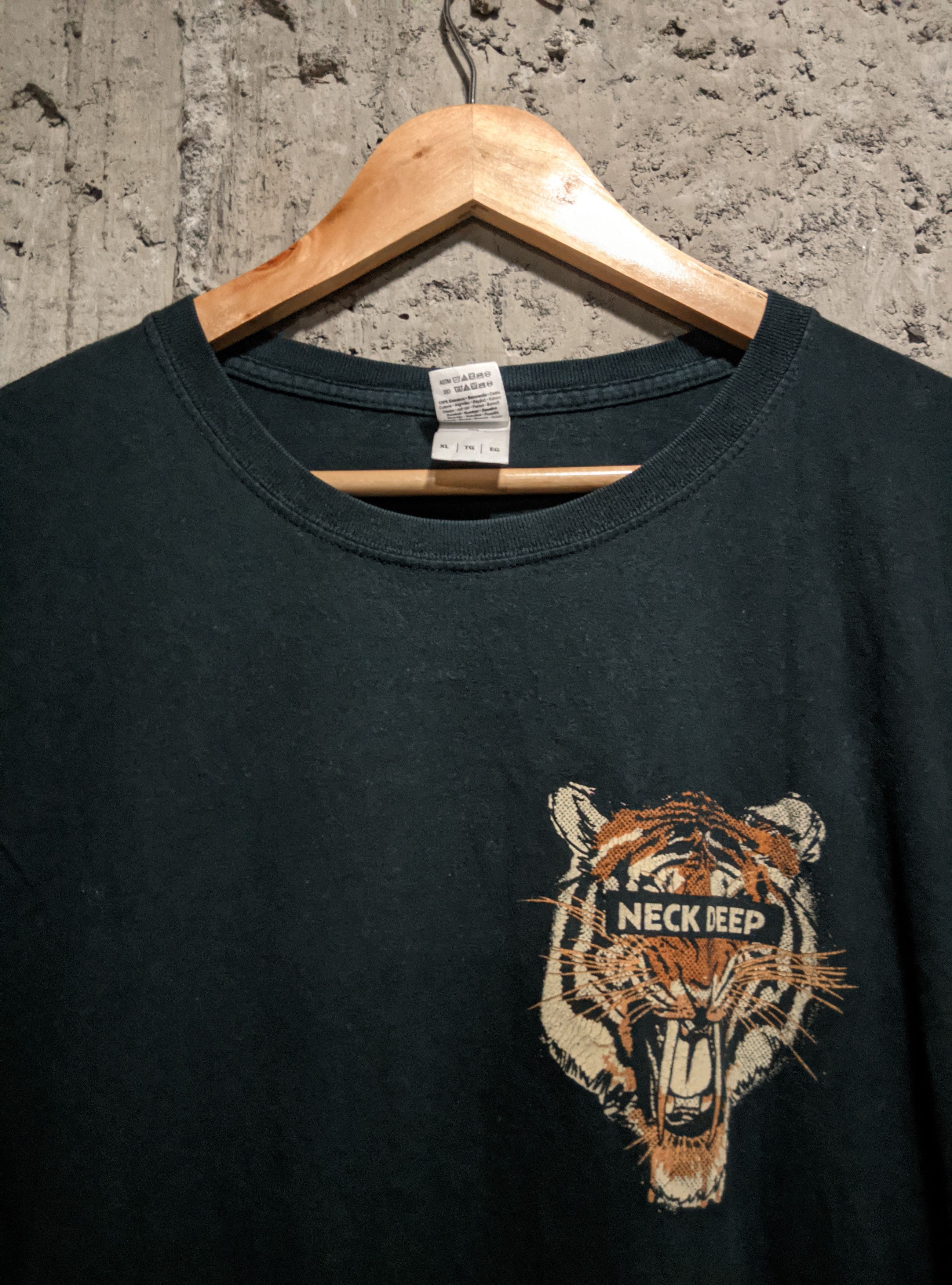 Band Tees 2013 neck deep first ep early era pop punk t shirt Size US XL / EU 56 / 4 - 6 Thumbnail