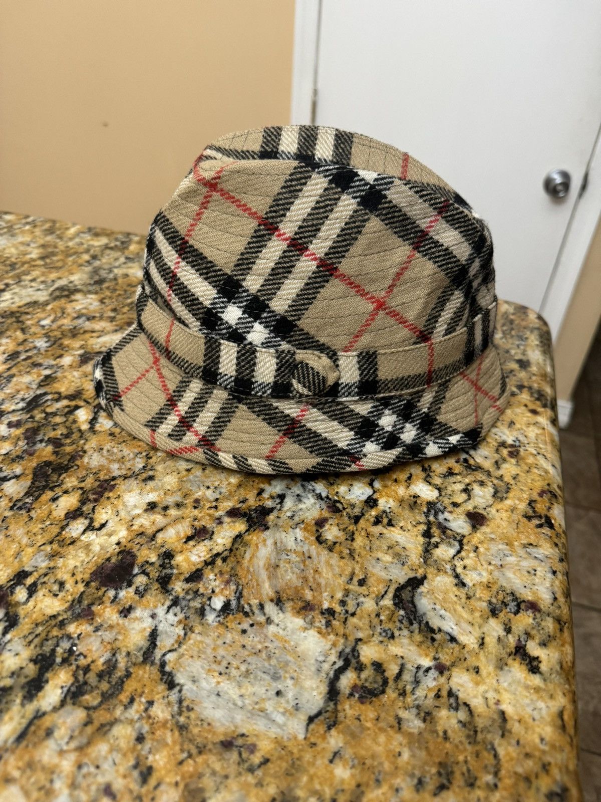 Burberry × Vintage Burberry Vintage Wool Nova Check Bucket Hat. Size ONE SIZE - 1 Thumbnail