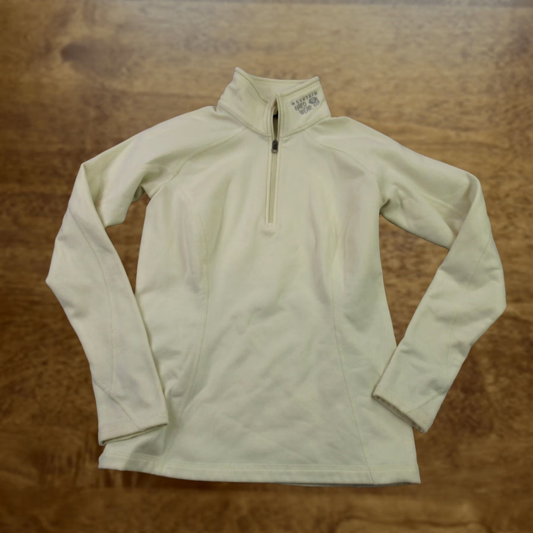 Mountain Hardwear Mountain Hardwear Sweater Womens Small Long Sleeve Pullover 1/4 Zip Lightweight Beige Embroidered Logo Comfortable All Seasons Regular Fit DP Size S / US 4 / IT 40 - 1 Thumbnail