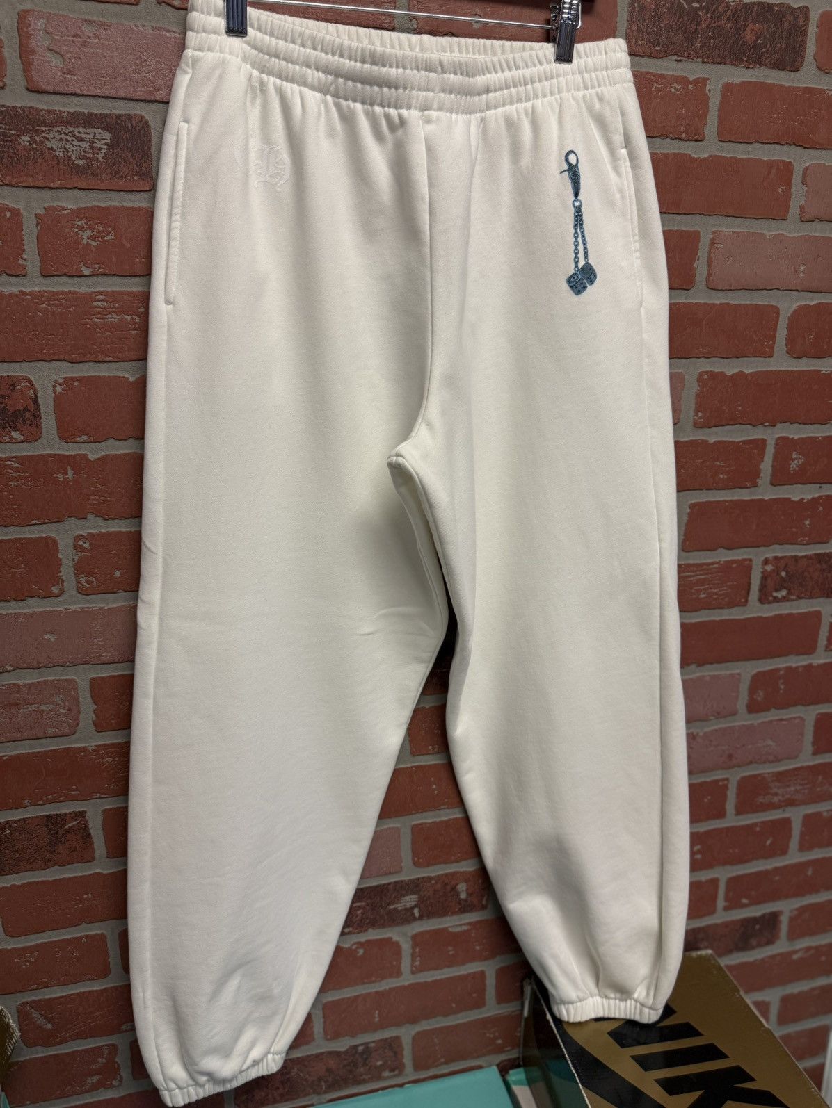Chrome Hearts Chrome Hearts Fontainebleau Las Vegas Sweatpants Size Large Size US 34 / EU 50 - 2 Thumbnail