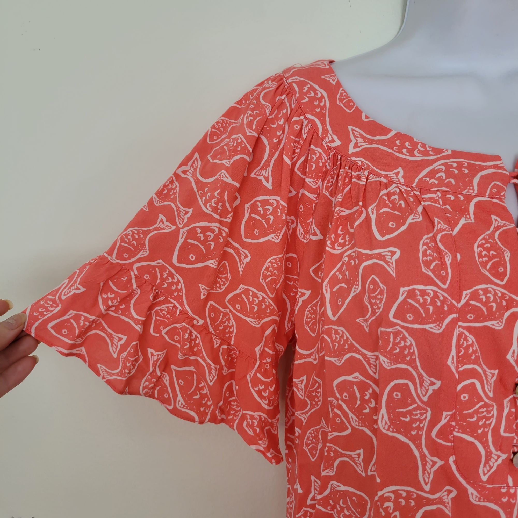 Vineyard Vines Vineyard Vines Fish Print Blouse S Top Pink White Summer Size S / US 4 / IT 40 - 4 Thumbnail