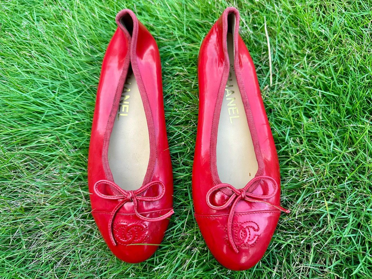 Chanel Authentic Chanel Patent Calfskin Leather Ballet Flats Size US 4 / IT 34 - 1 Thumbnail