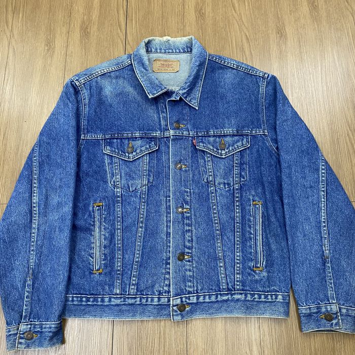 Vintage Vintage 90s Levis Denim Jacket Trucker Blue Wash CD156