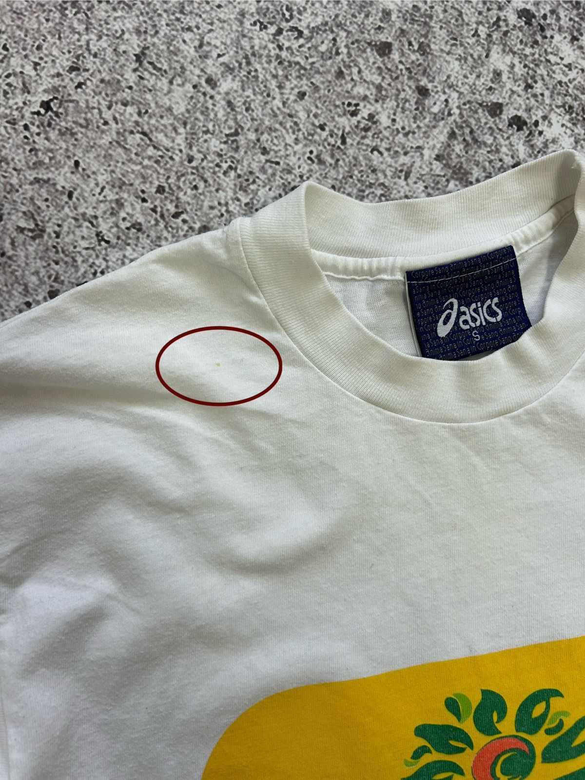 Asics × Japanese Brand × Vintage Vintage 90s 1999 ASICS The Flora London Marathon T-Shirt Size US S / EU 44-46 / 1 - 16 Thumbnail