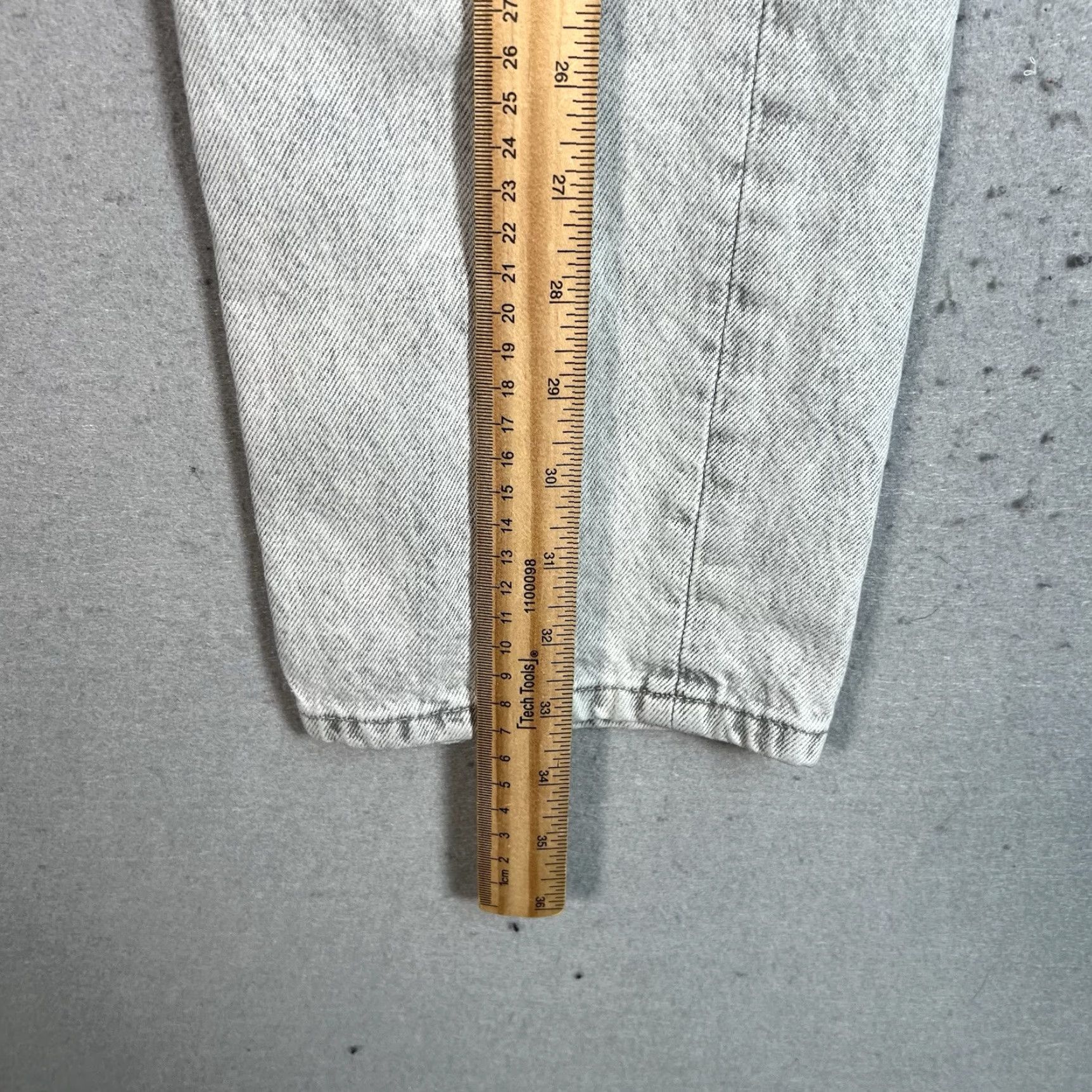 Mango VINTAGE Mango Denim Jeans Womens Size 4 Gray Light Wash Straight Leg Distressed Size 27" / US 4 / IT 40 - 3 Thumbnail