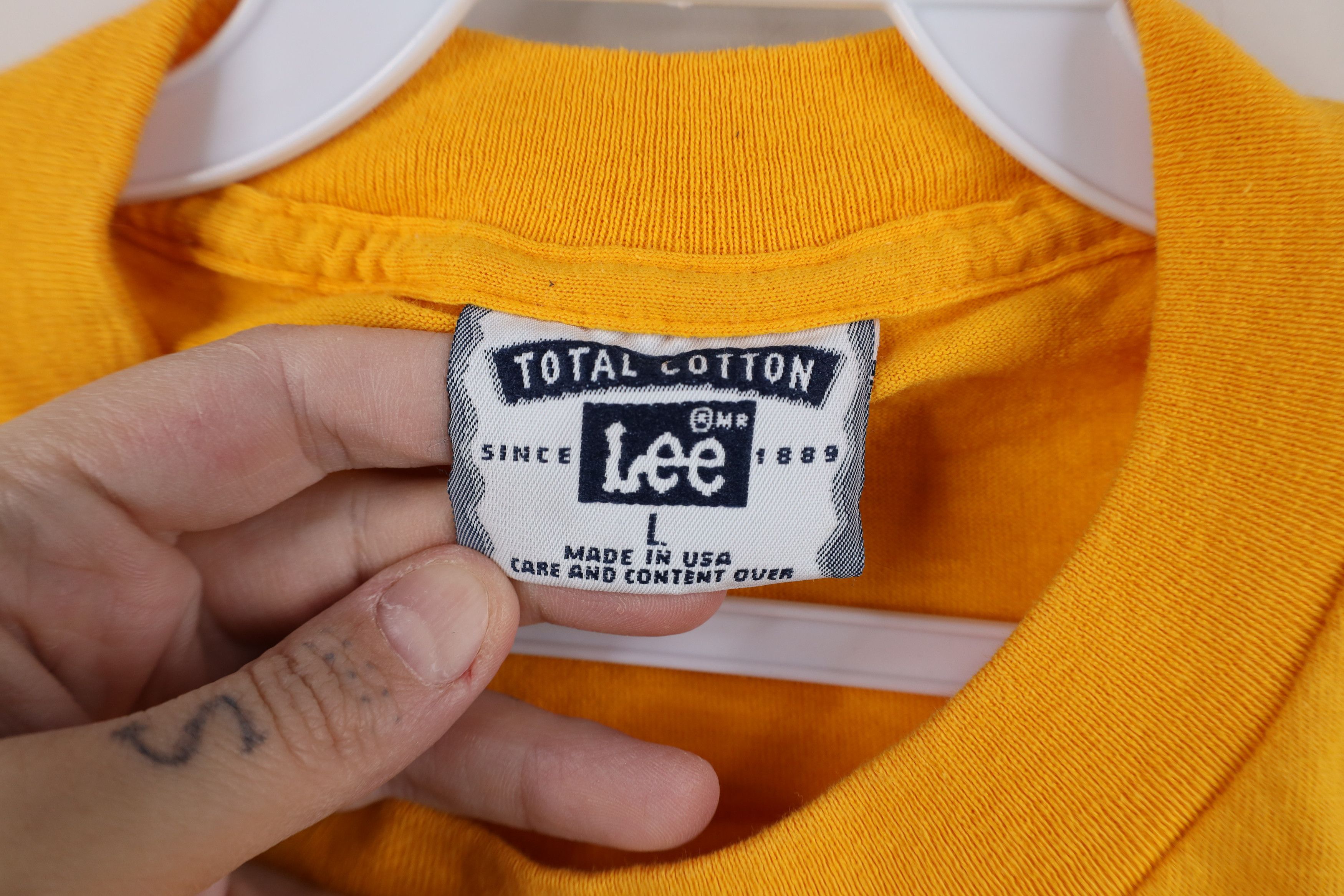 Vintage Vintage 90s Boise Marketing Services T-Shirt Yellow USA Size US L / EU 52-54 / 3 - 7 Thumbnail
