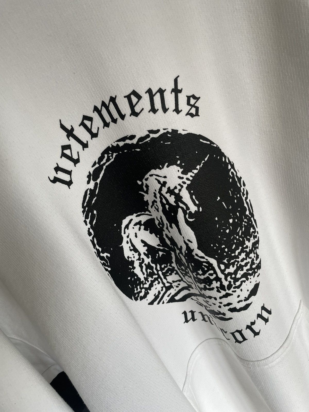 Vetements double unicorn vetements hoodie Size US M / EU 48-50 / 2 - 3 Thumbnail