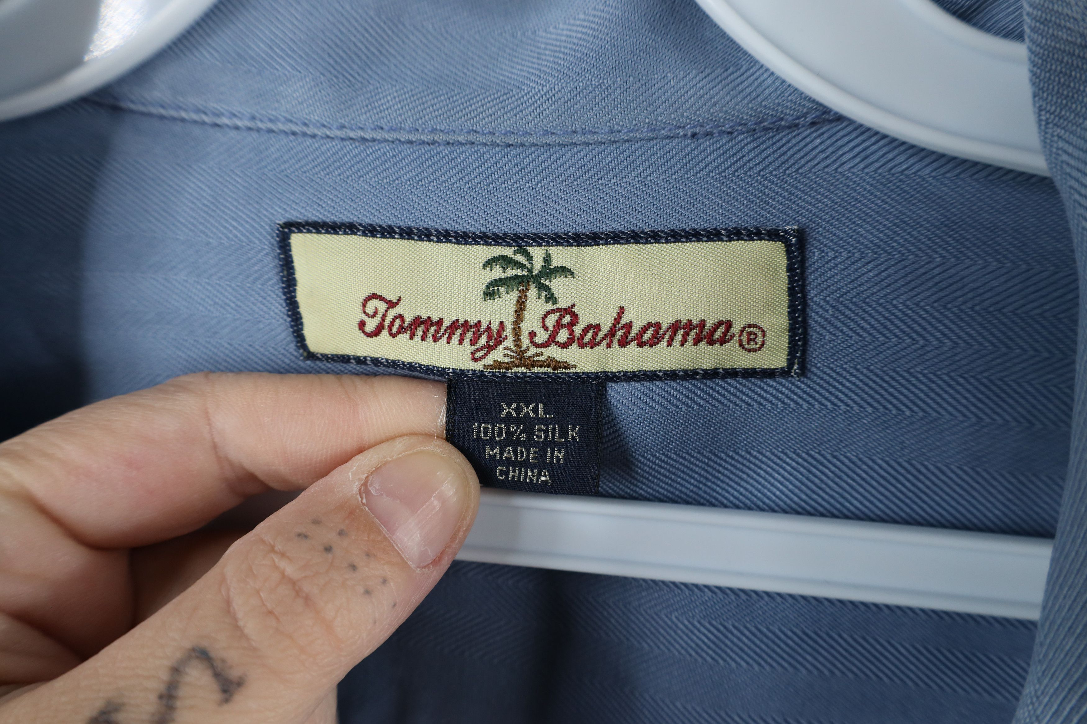 Tommy Bahama × Vintage Vintage 90s Tommy Bahama Herringbone Looped Collar Shirt Size US XXL / EU 58 / 5 - 10 Thumbnail