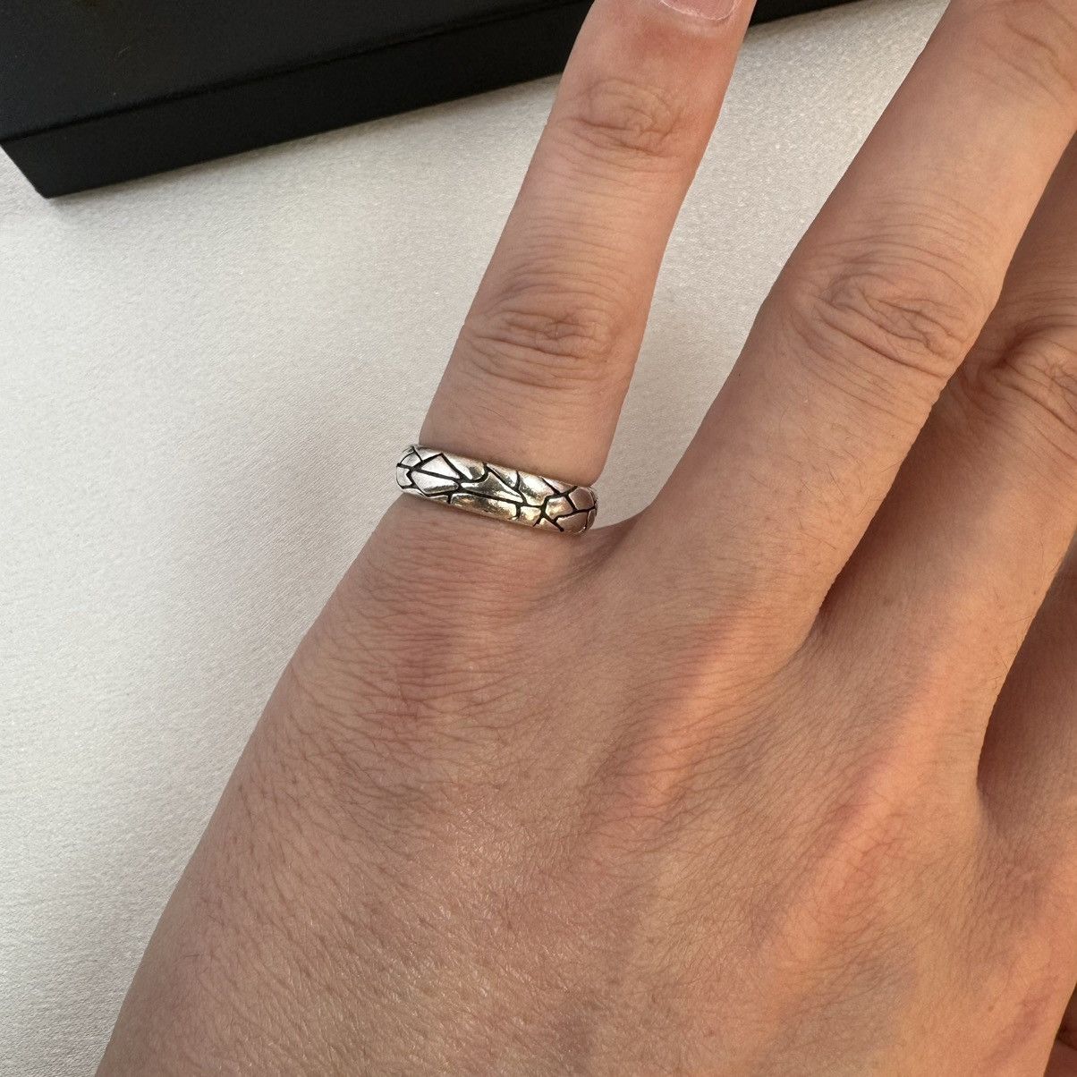 Other Crack Pattern Open Ring for Men Women,Hip Hop Unisex Style Size ONE SIZE - 4 Thumbnail